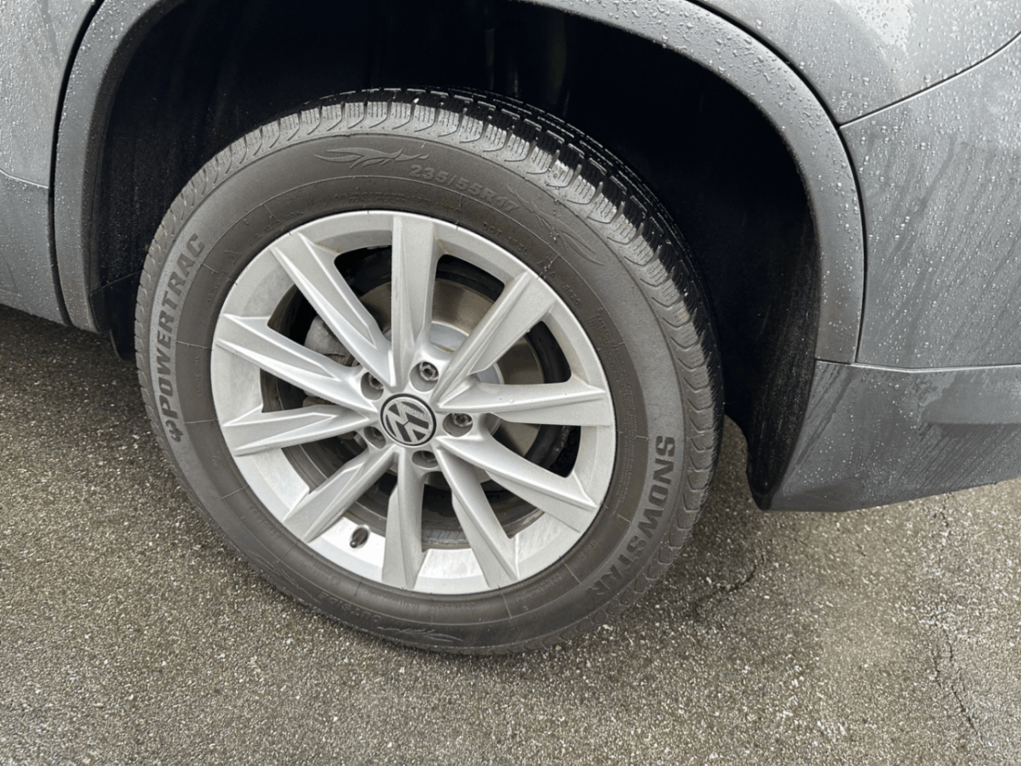 /canwestautoinc/2015-Volkswagen-Tiguan-7671578379426642.jpg