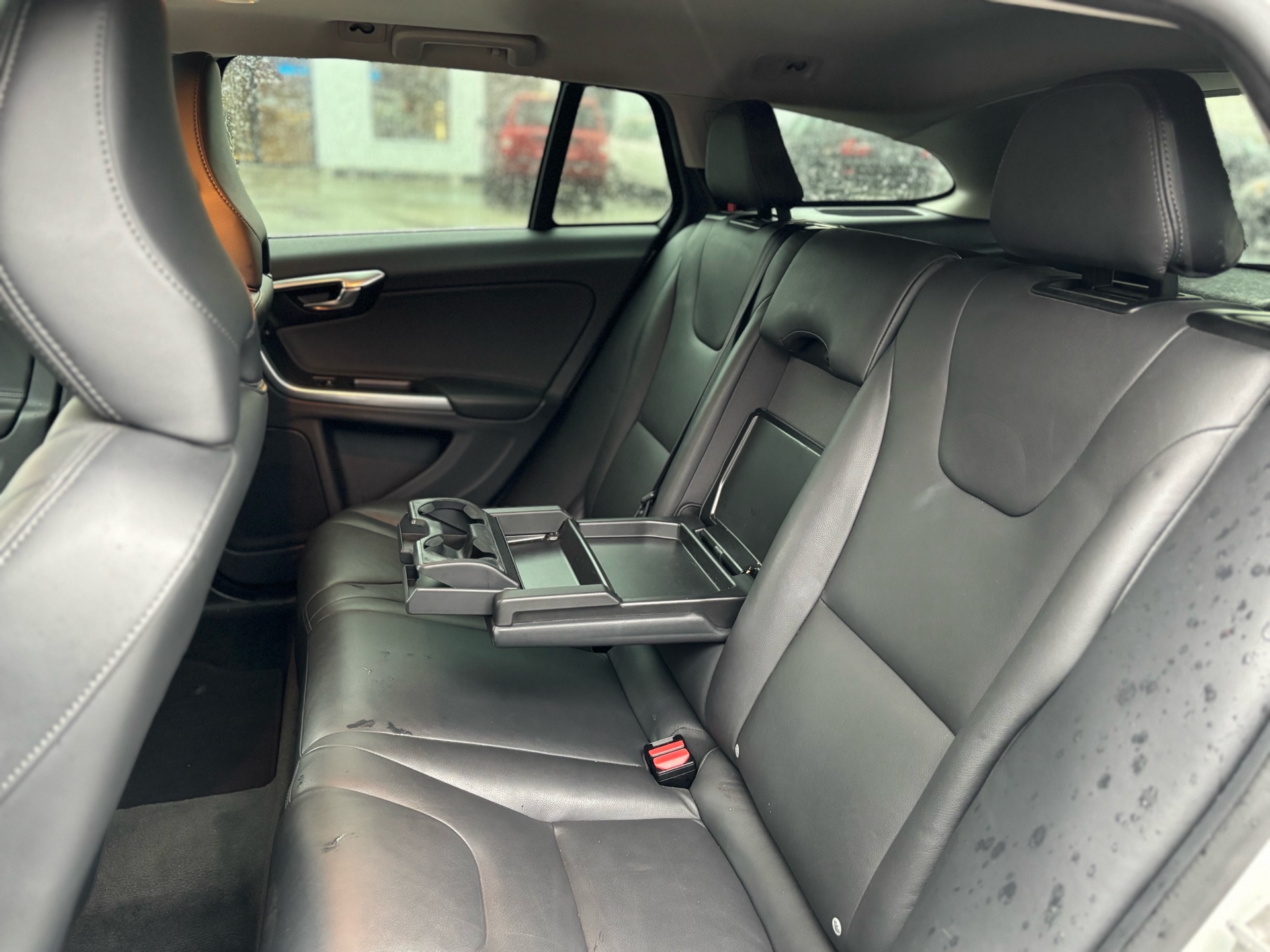 /canwestautoinc/2015-Volvo-V60-6069767758351445.jpg