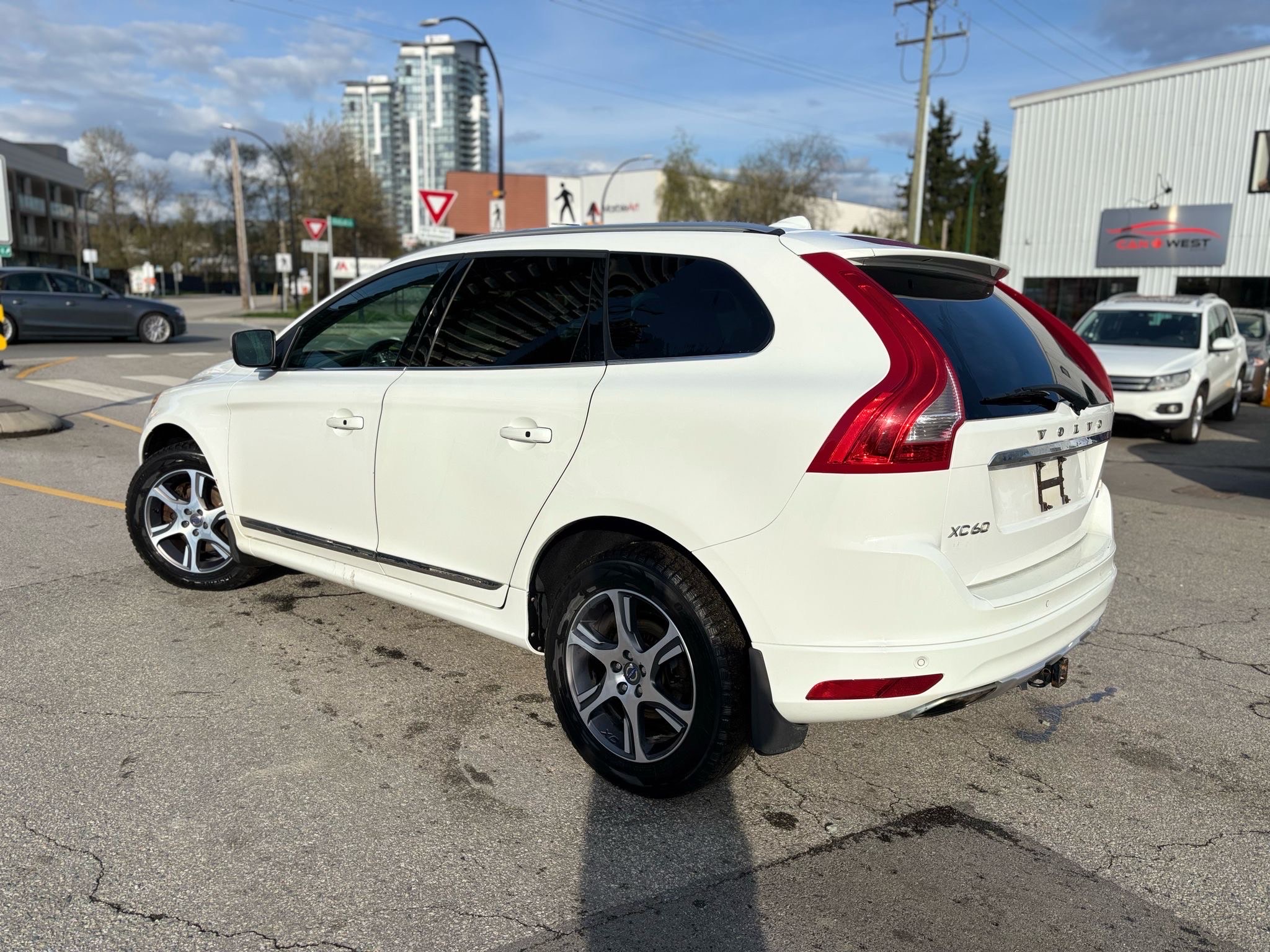 /canwestautoinc/2015-Volvo-XC60-5625607951983151.jpg