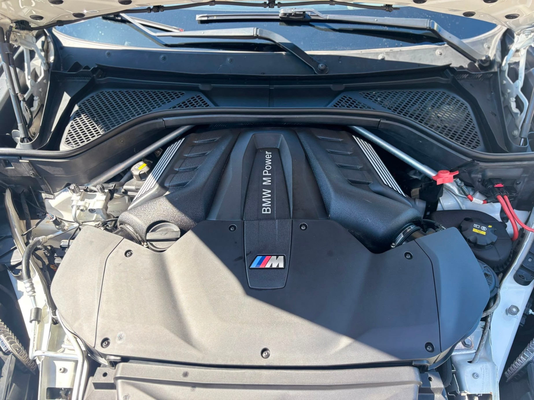 /canwestautoinc/2016-BMW-X5M-19811610246883116.jpg