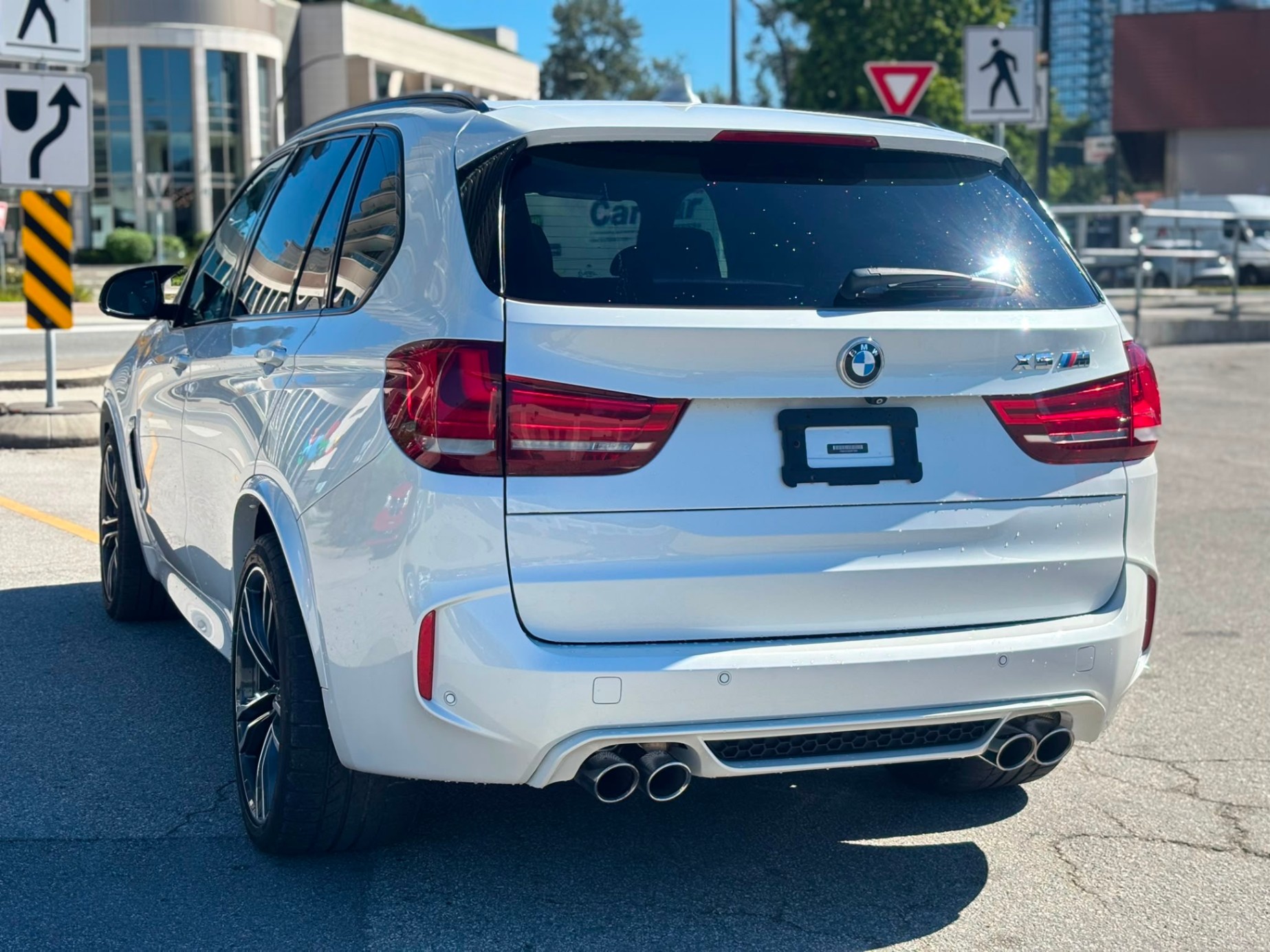 /canwestautoinc/2016-BMW-X5M-8747911461060618.jpg