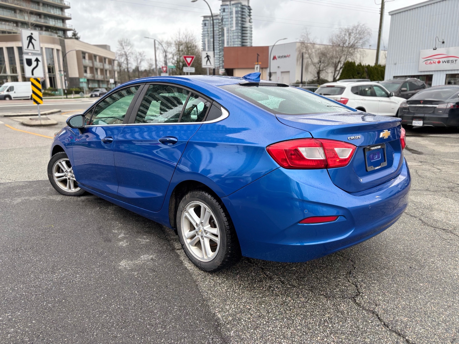 /canwestautoinc/2016-Chevrolet-Cruze-8288025817578597.jpg