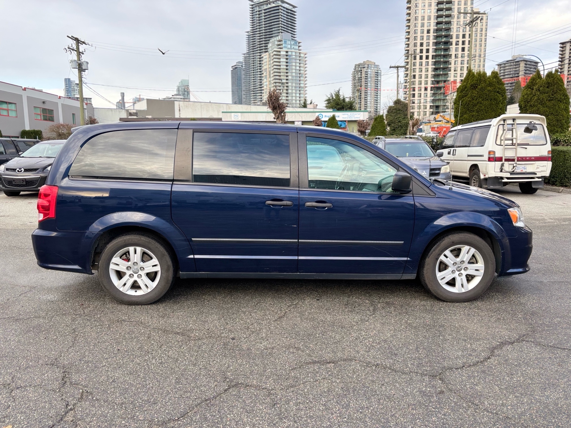 /canwestautoinc/2016-Dodge-GrandCaravan-26856811131316594.jpg