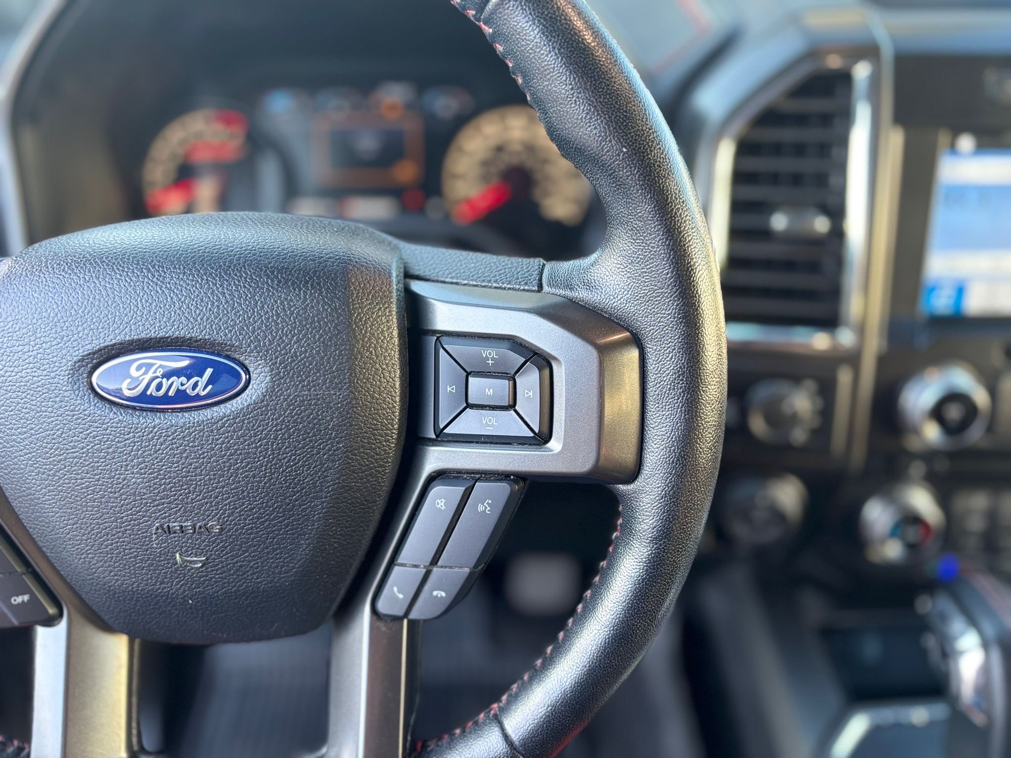 /canwestautoinc/2016-Ford-F-150-052275950867952226.jpg