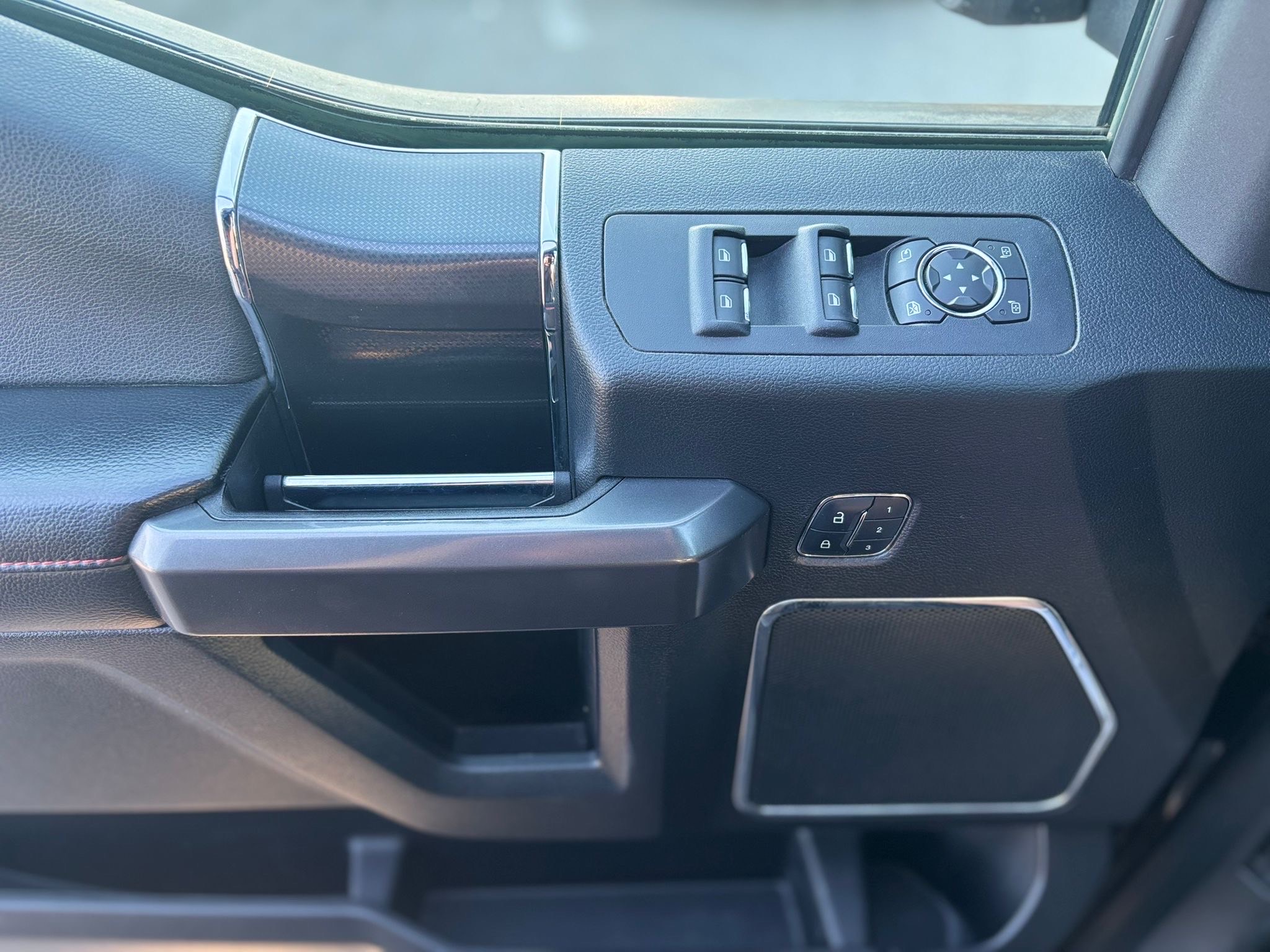 /canwestautoinc/2016-Ford-F-150-6893874431310829.jpg