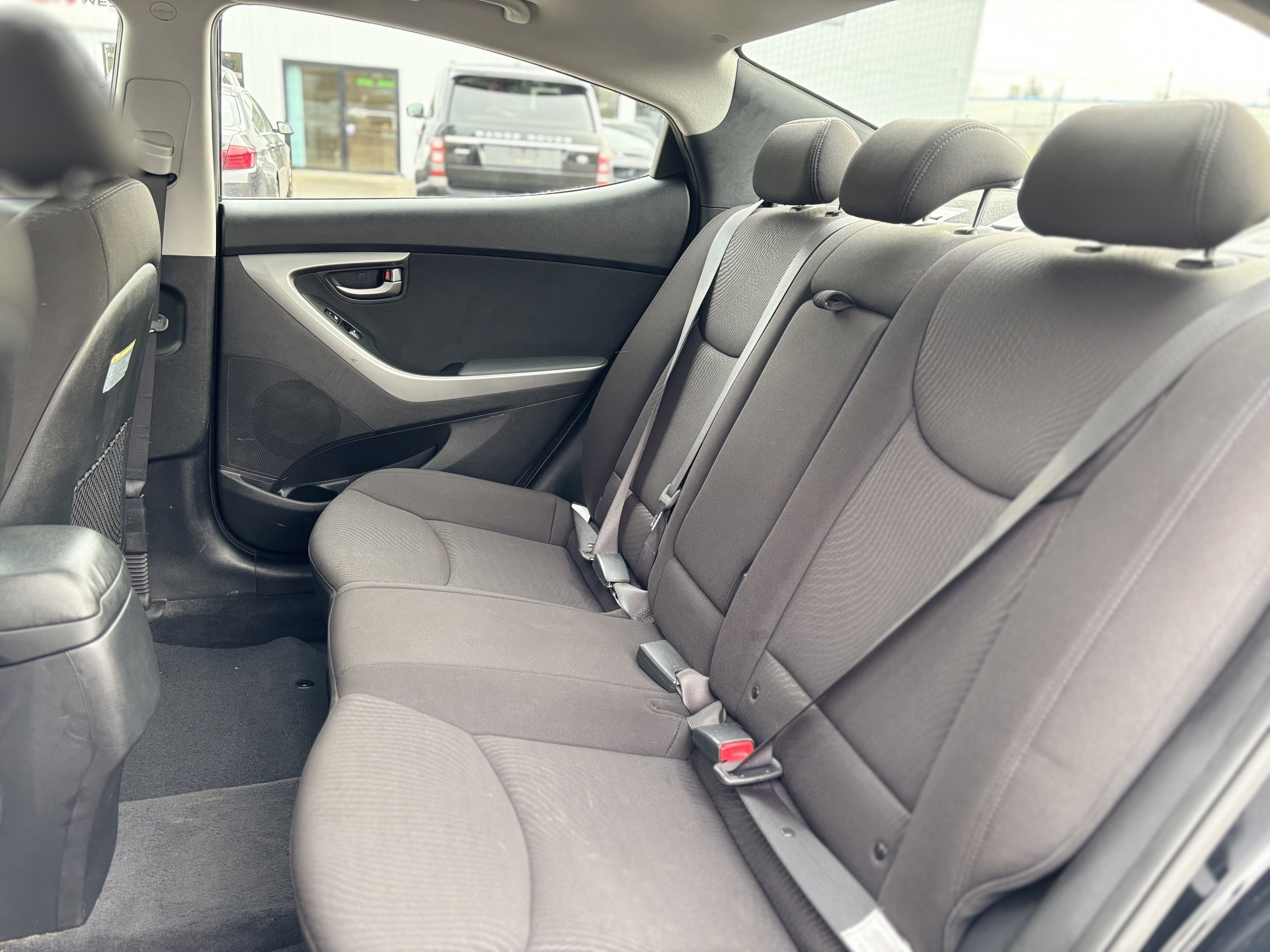 /canwestautoinc/2016-Hyundai-Elantra-014727182540501982.jpg