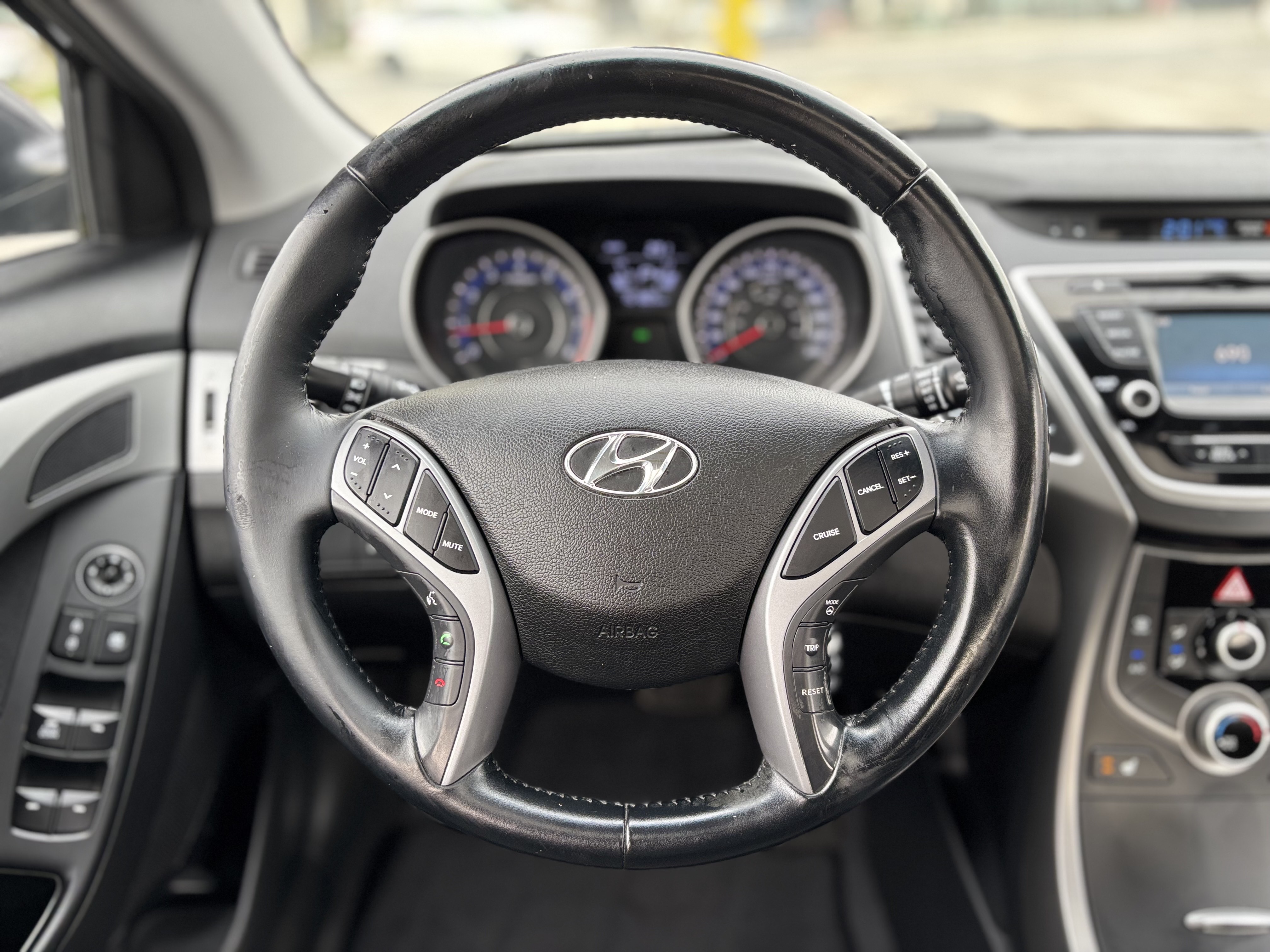 /canwestautoinc/2016-Hyundai-Elantra-10955934803455114.jpg