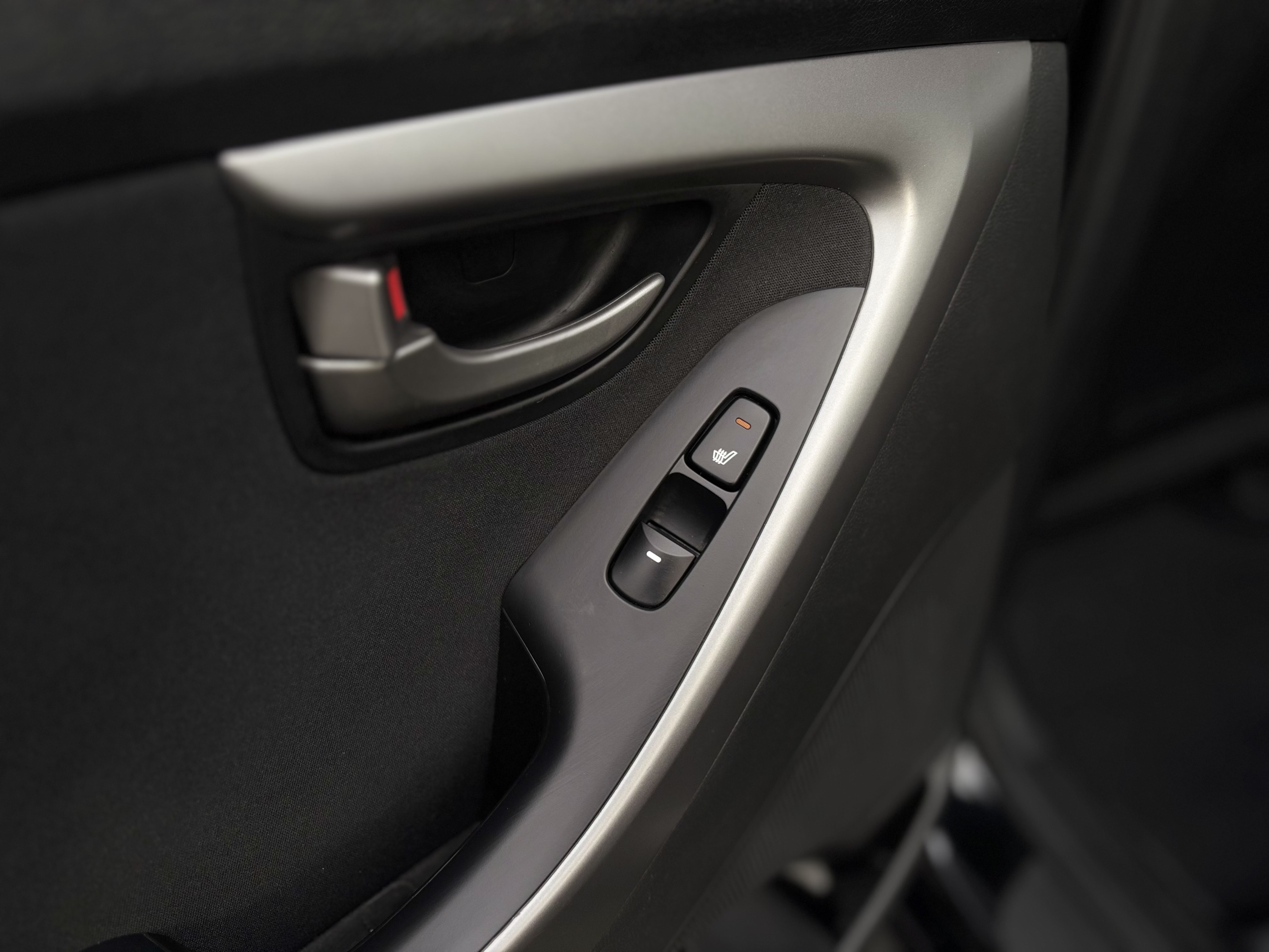 /canwestautoinc/2016-Hyundai-Elantra-3767036652352309.jpg