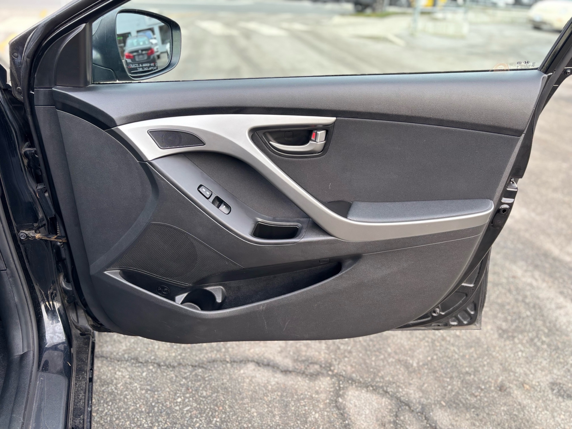 /canwestautoinc/2016-Hyundai-Elantra-44349054597531534.jpg