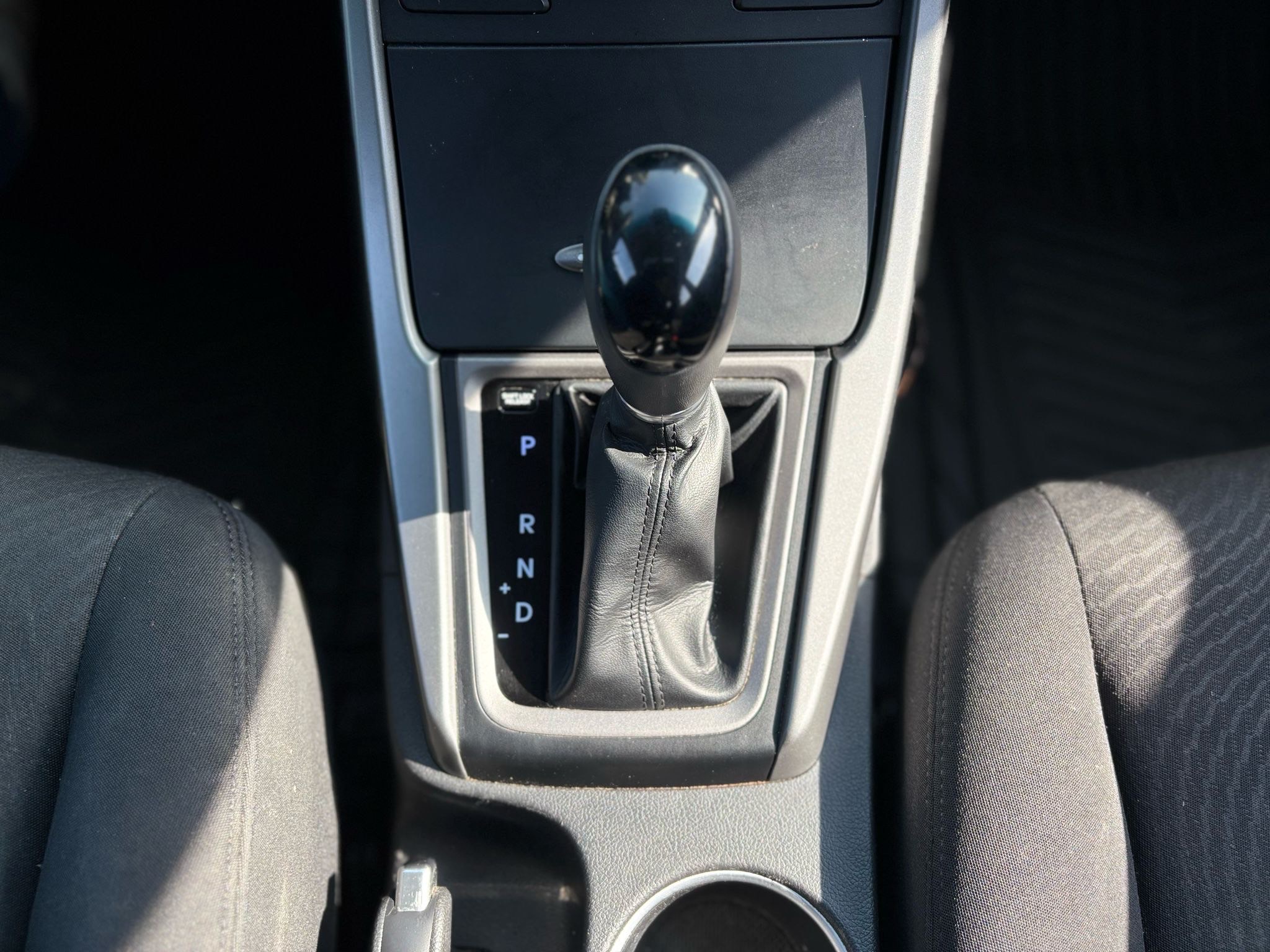 /canwestautoinc/2016-Hyundai-Elantra-8577431767020554.jpg