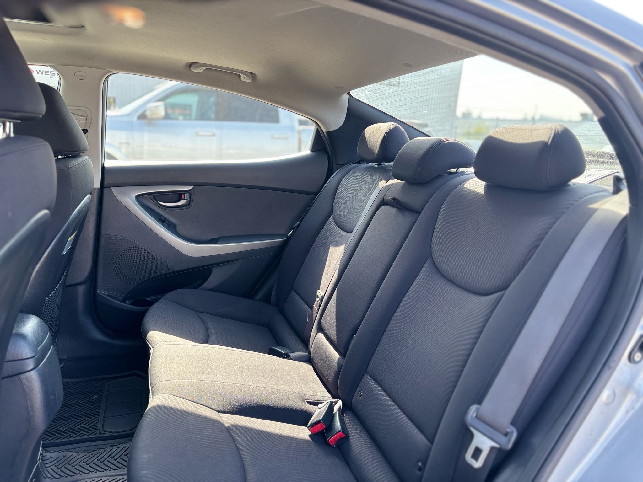 /canwestautoinc/2016-Hyundai-Elantra-891470030950942.jpg