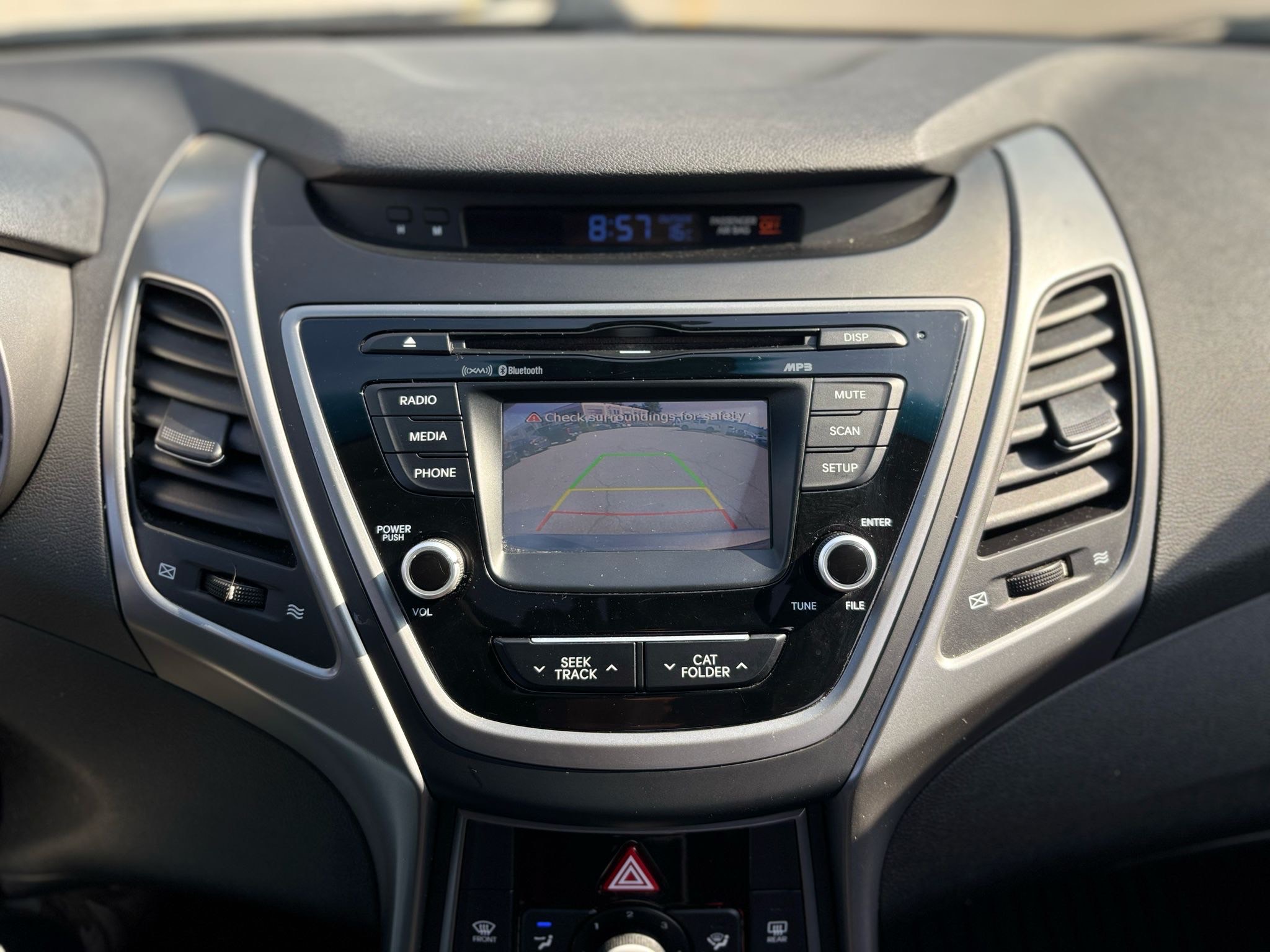 /canwestautoinc/2016-Hyundai-Elantra-9214850654362376.jpg