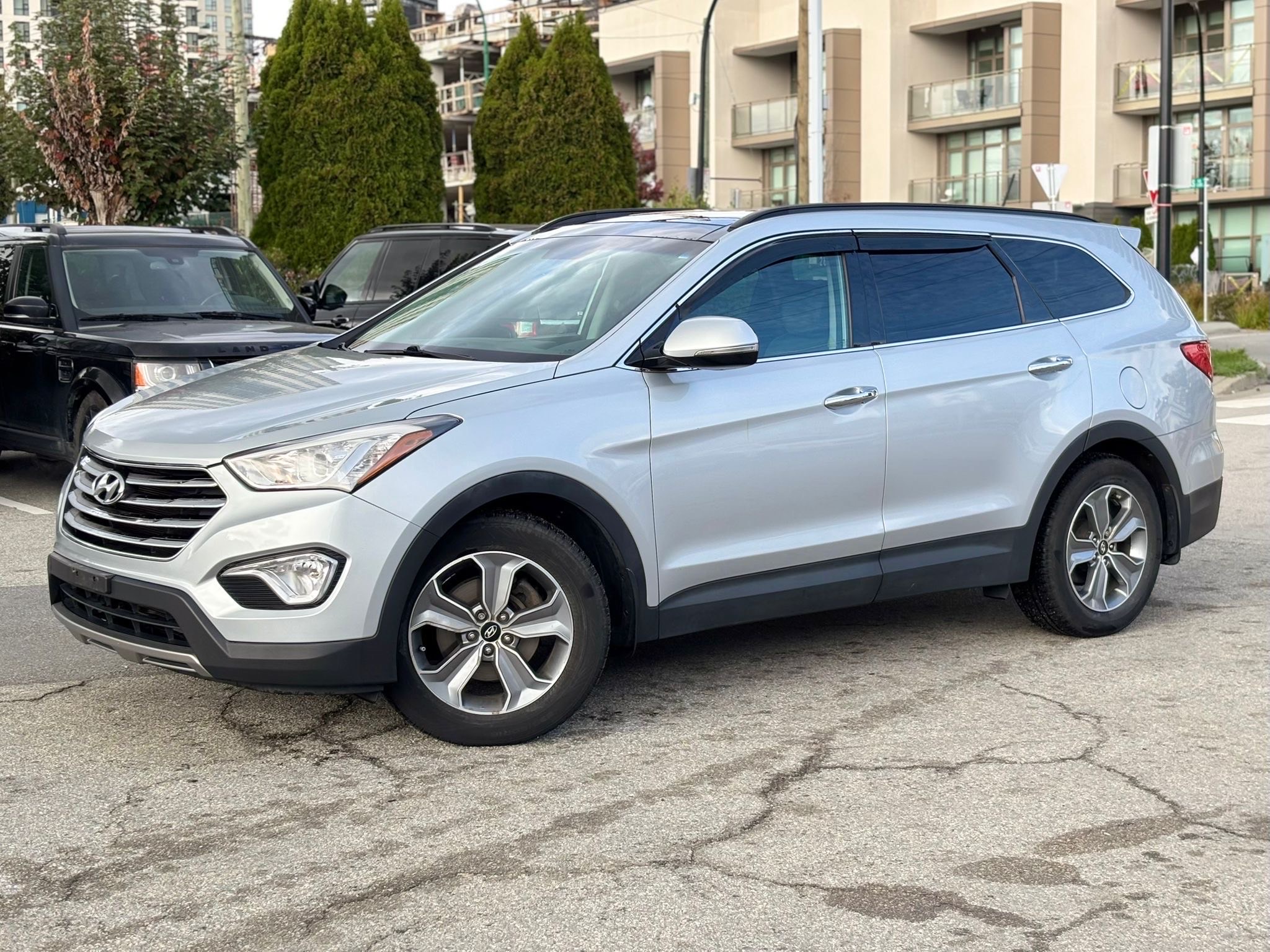 /canwestautoinc/2016-Hyundai-SantaFe-9305548143057636.jpg