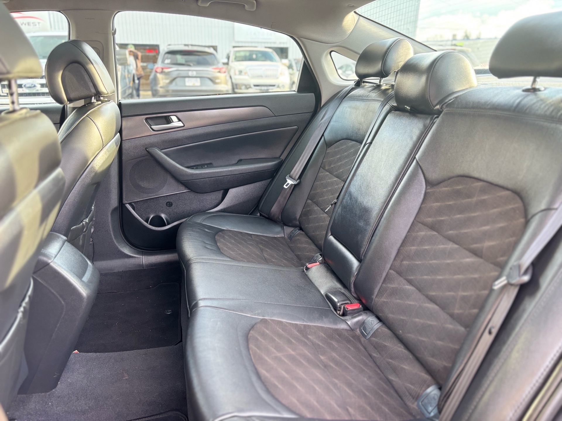 /canwestautoinc/2016-Hyundai-Sonata-6125558736143935.jpg