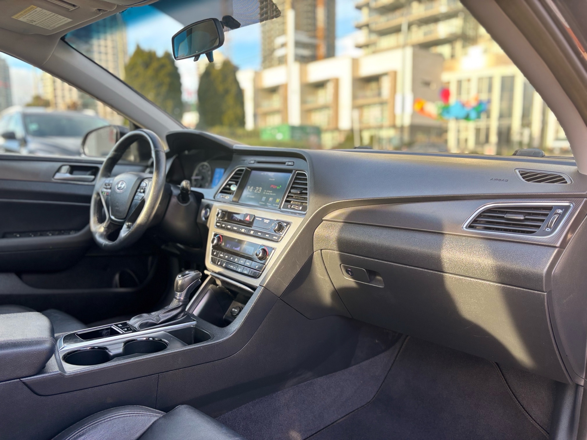 /canwestautoinc/2016-Hyundai-Sonata-7177583869971138.jpg