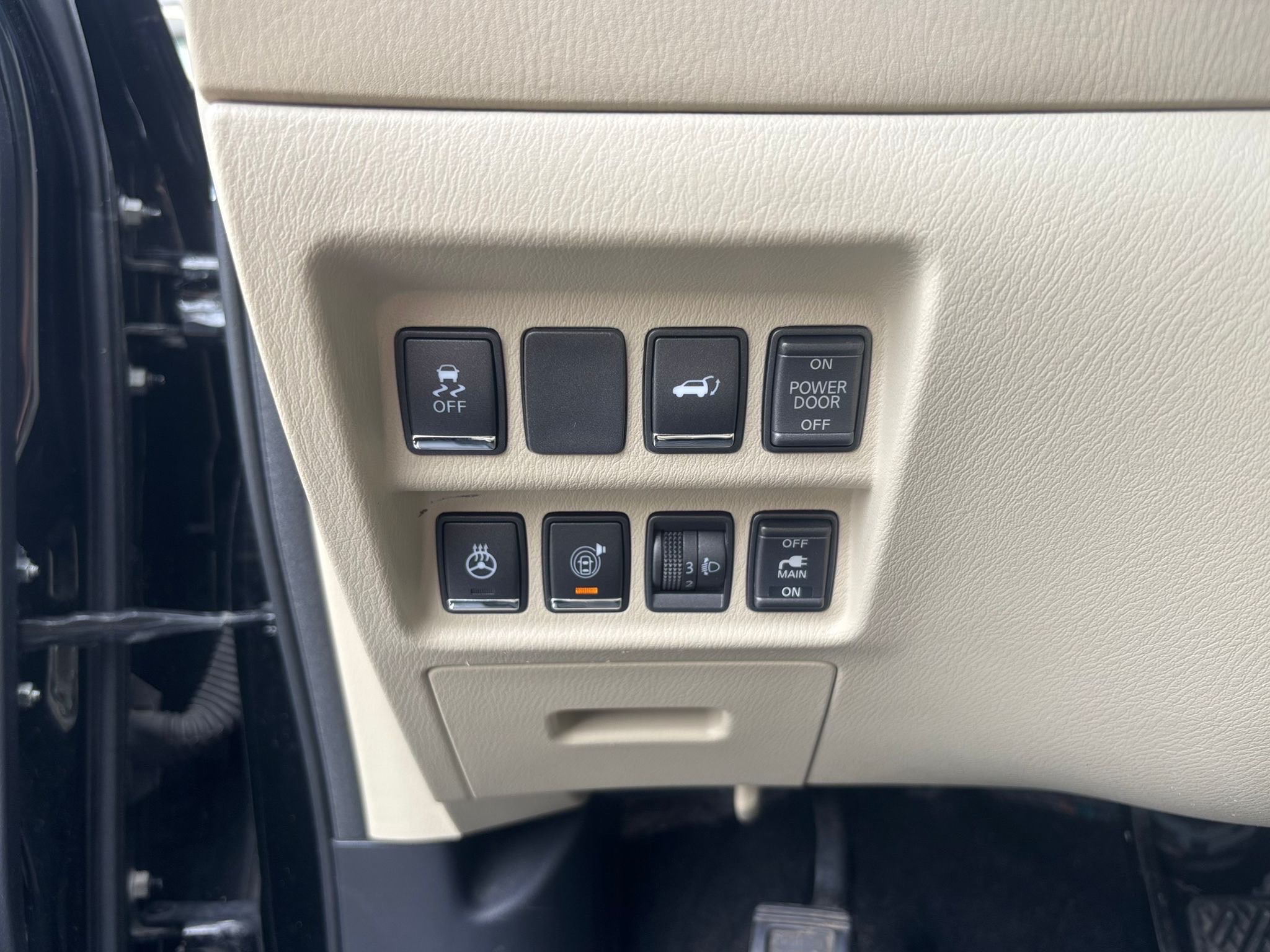 /canwestautoinc/2016-INFINITI-QX60-18941777236030122.jpg