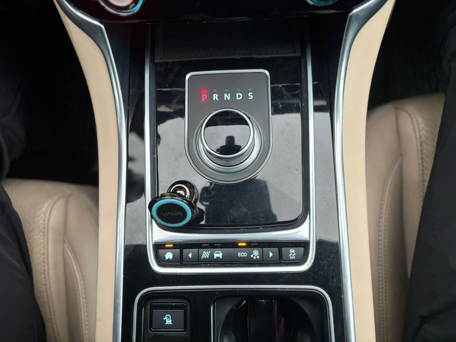 /canwestautoinc/2016-Jaguar-XF-01029682333433568.jpg