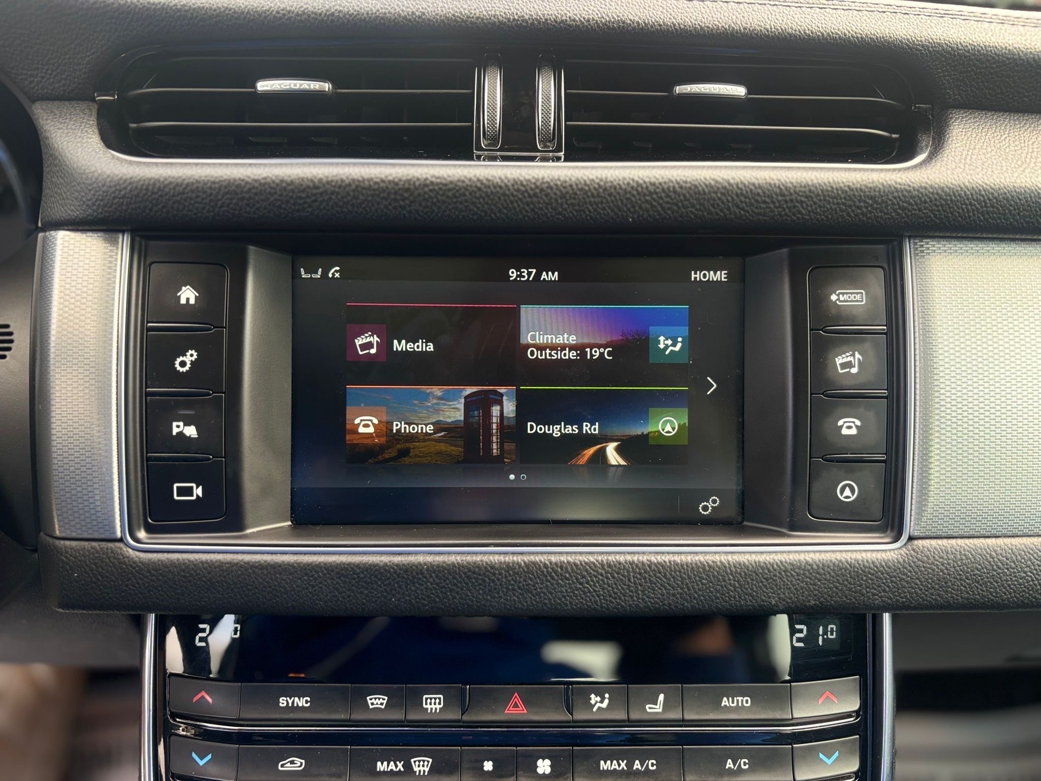 /canwestautoinc/2016-Jaguar-XF-6550661531401165.jpg