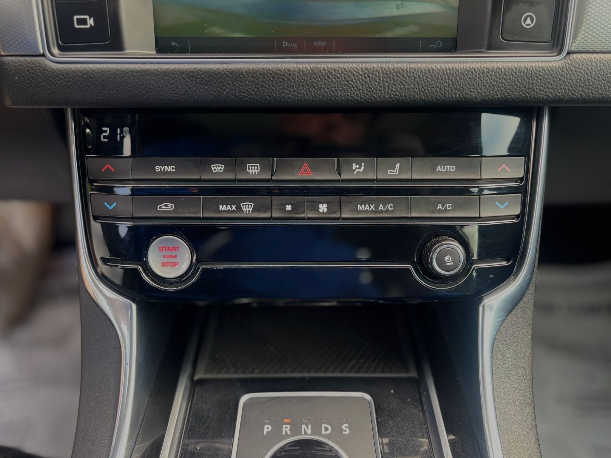/canwestautoinc/2016-Jaguar-XF-9059326615034933.jpg