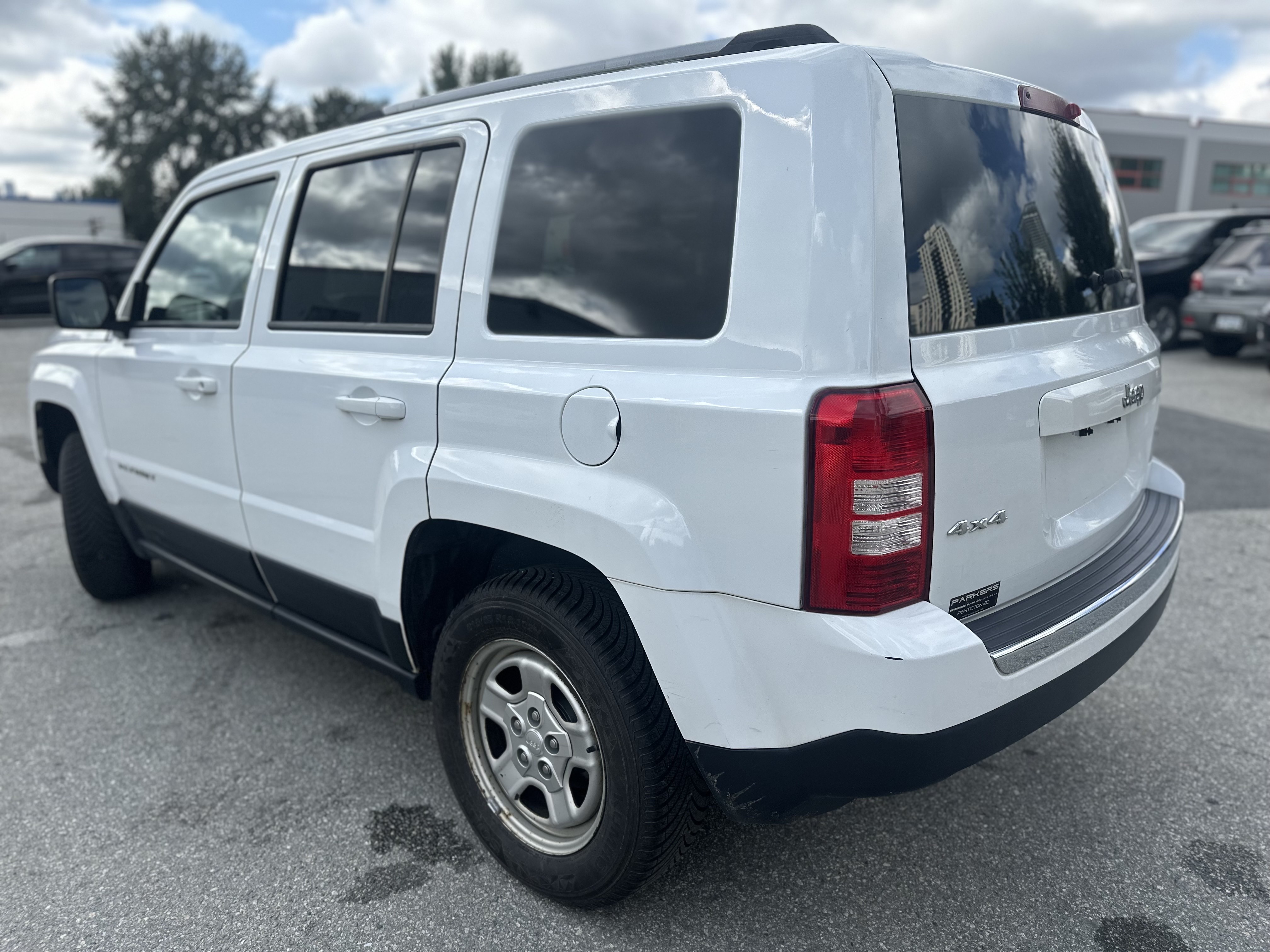 /canwestautoinc/2016-Jeep-Patriot-4003520819736639.jpg