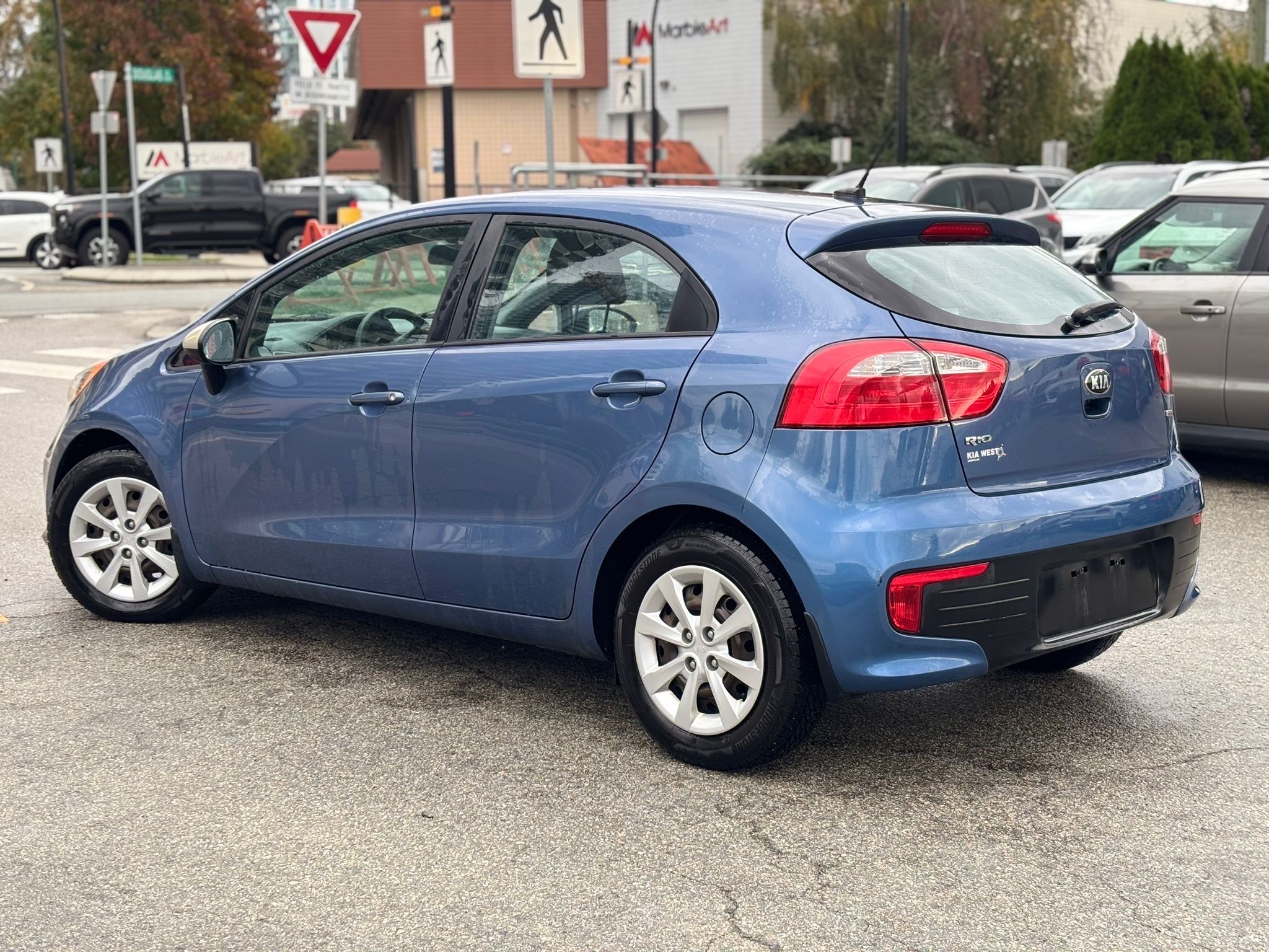 /canwestautoinc/2016-Kia-Rio-4545422145983333.jpg