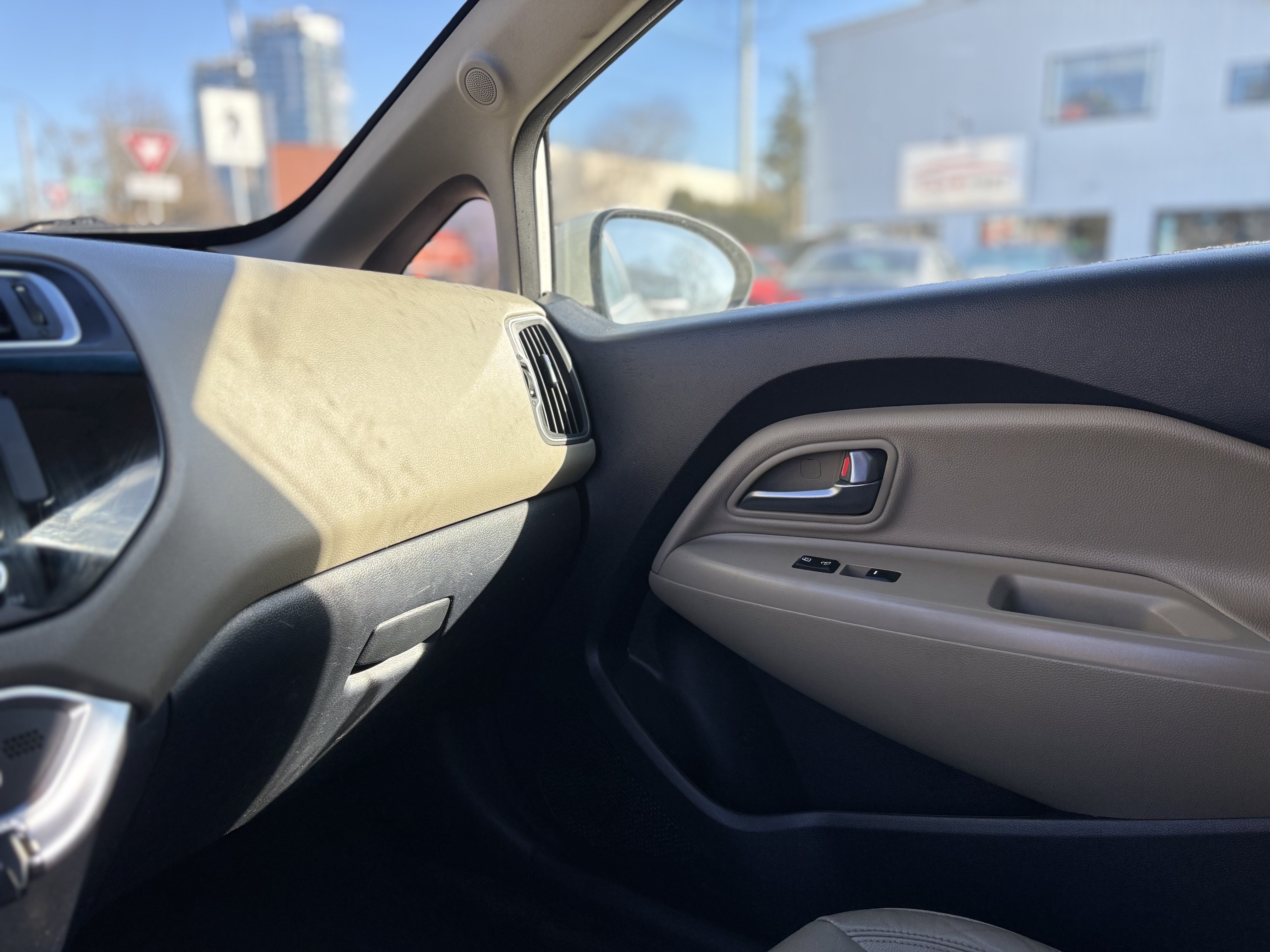 /canwestautoinc/2016-Kia-Rio-66419972574591.jpg