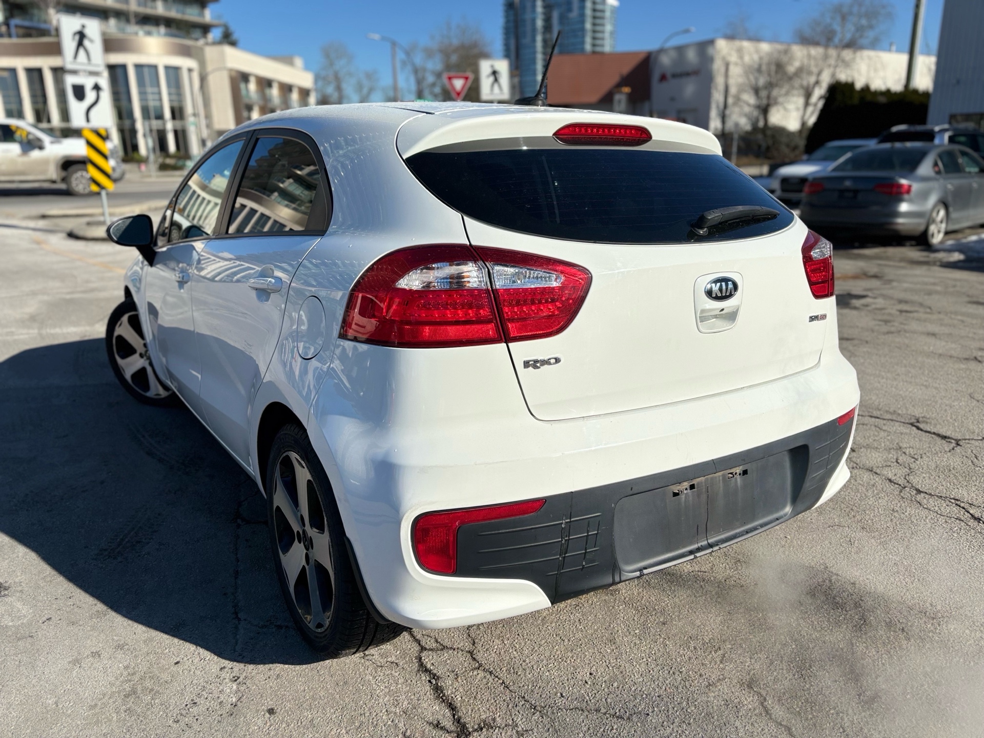 /canwestautoinc/2016-Kia-Rio-7723980018737298.jpg