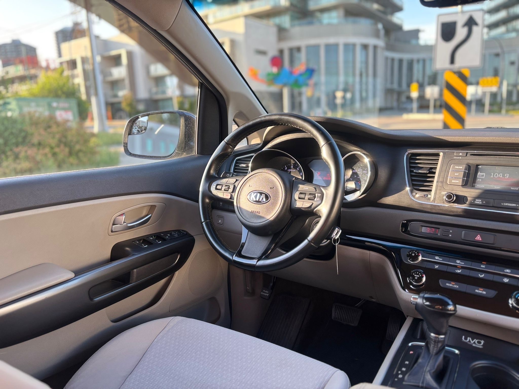 /canwestautoinc/2016-Kia-Sedona-09563974825873056.jpg