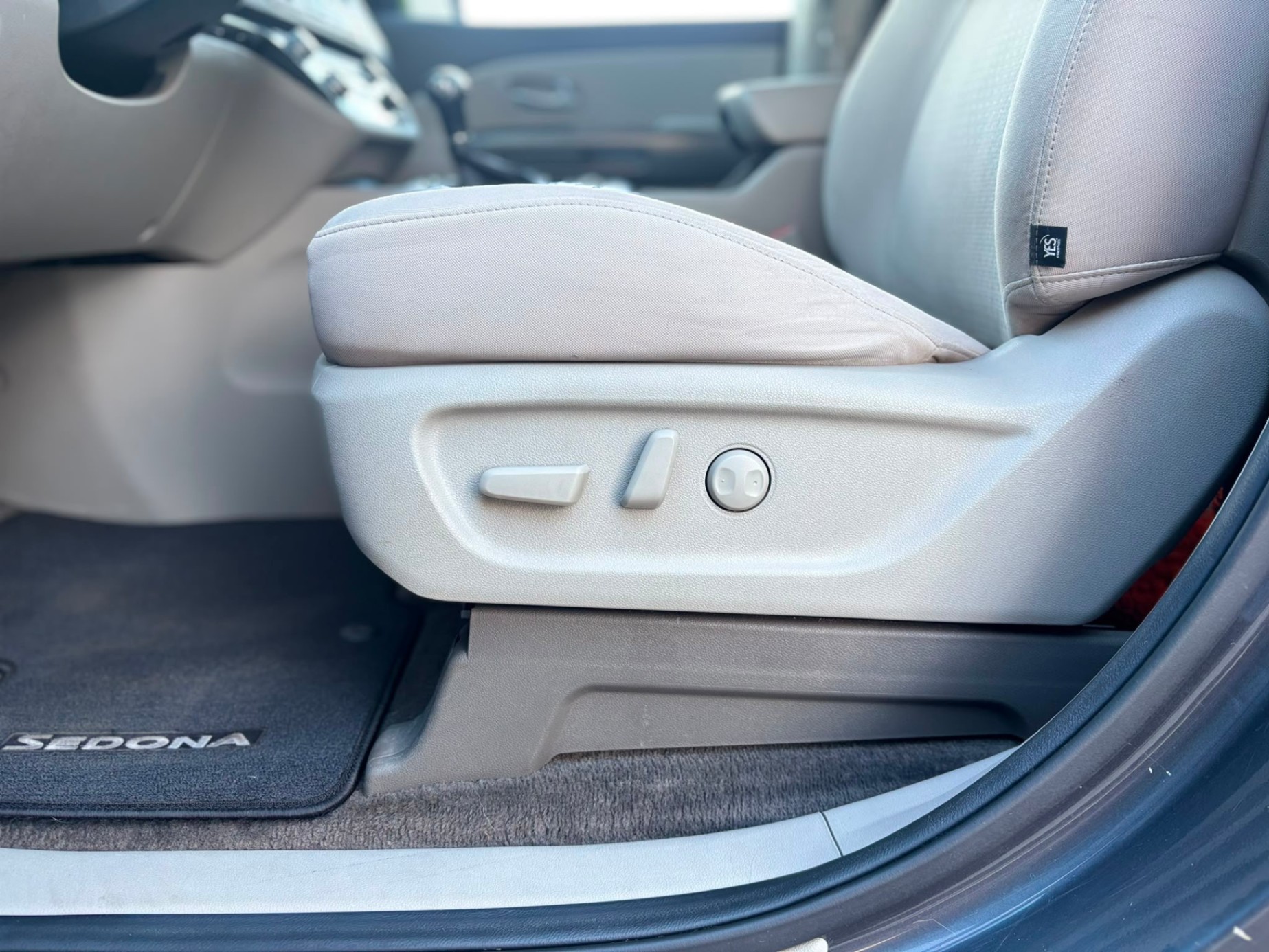 /canwestautoinc/2016-Kia-Sedona-20596280928930621.jpg