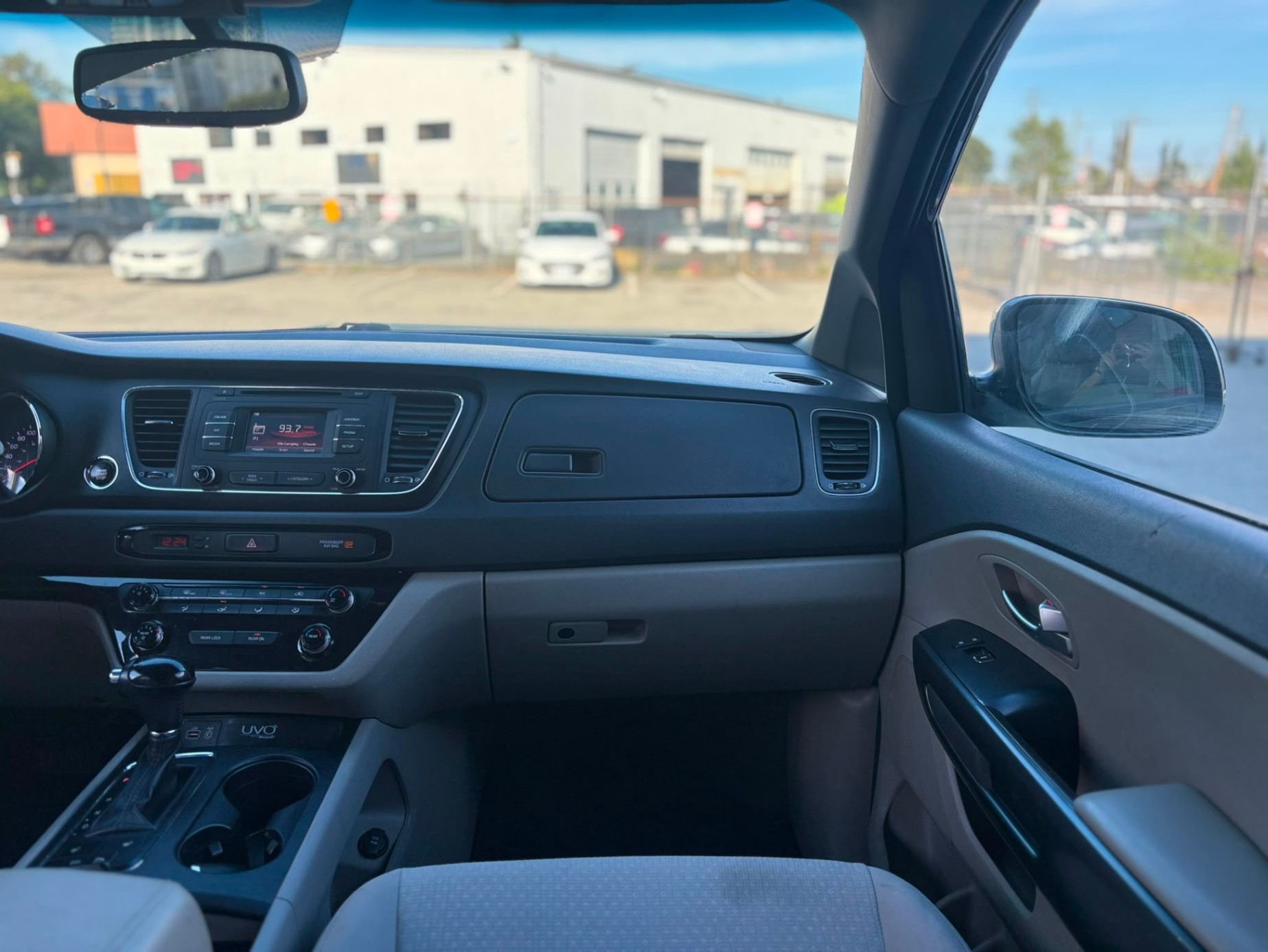/canwestautoinc/2016-Kia-Sedona-31652991634945304.jpg