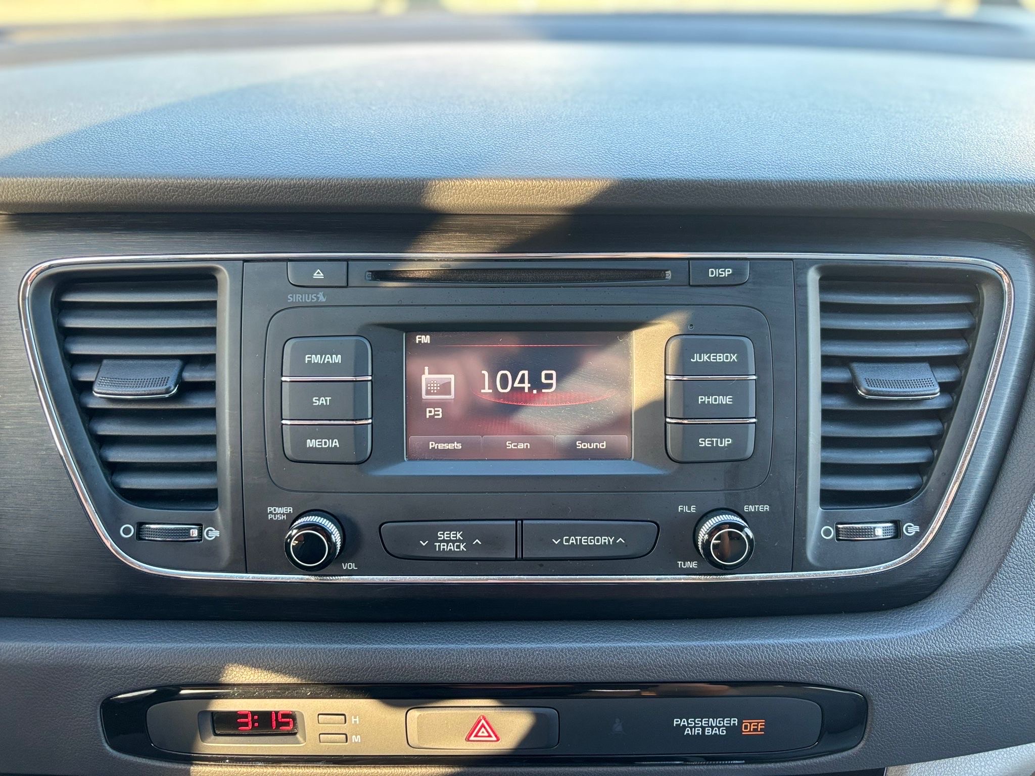 /canwestautoinc/2016-Kia-Sedona-6575056181983594.jpg