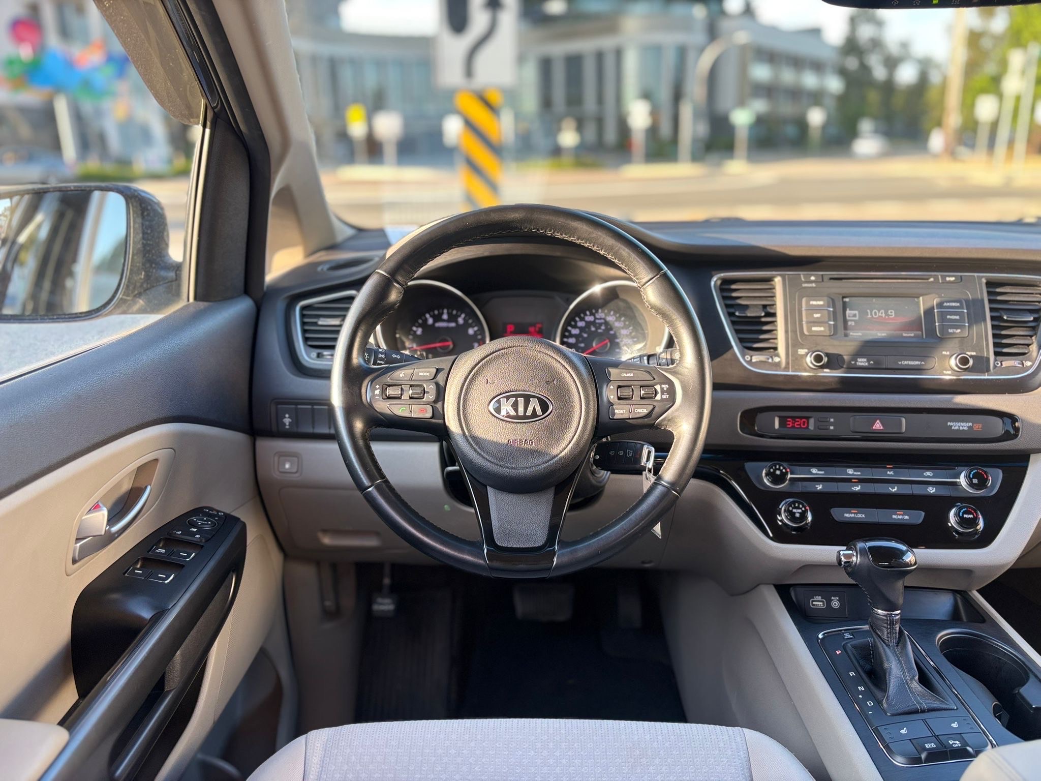 /canwestautoinc/2016-Kia-Sedona-7331013158637991.jpg