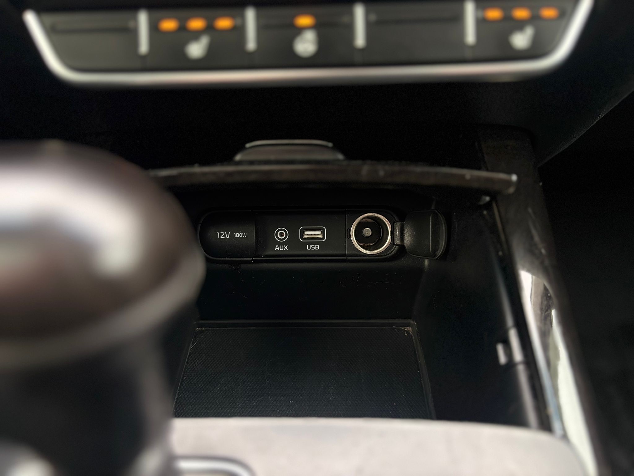 /canwestautoinc/2016-Kia-Sorento-015540547443021469.jpg