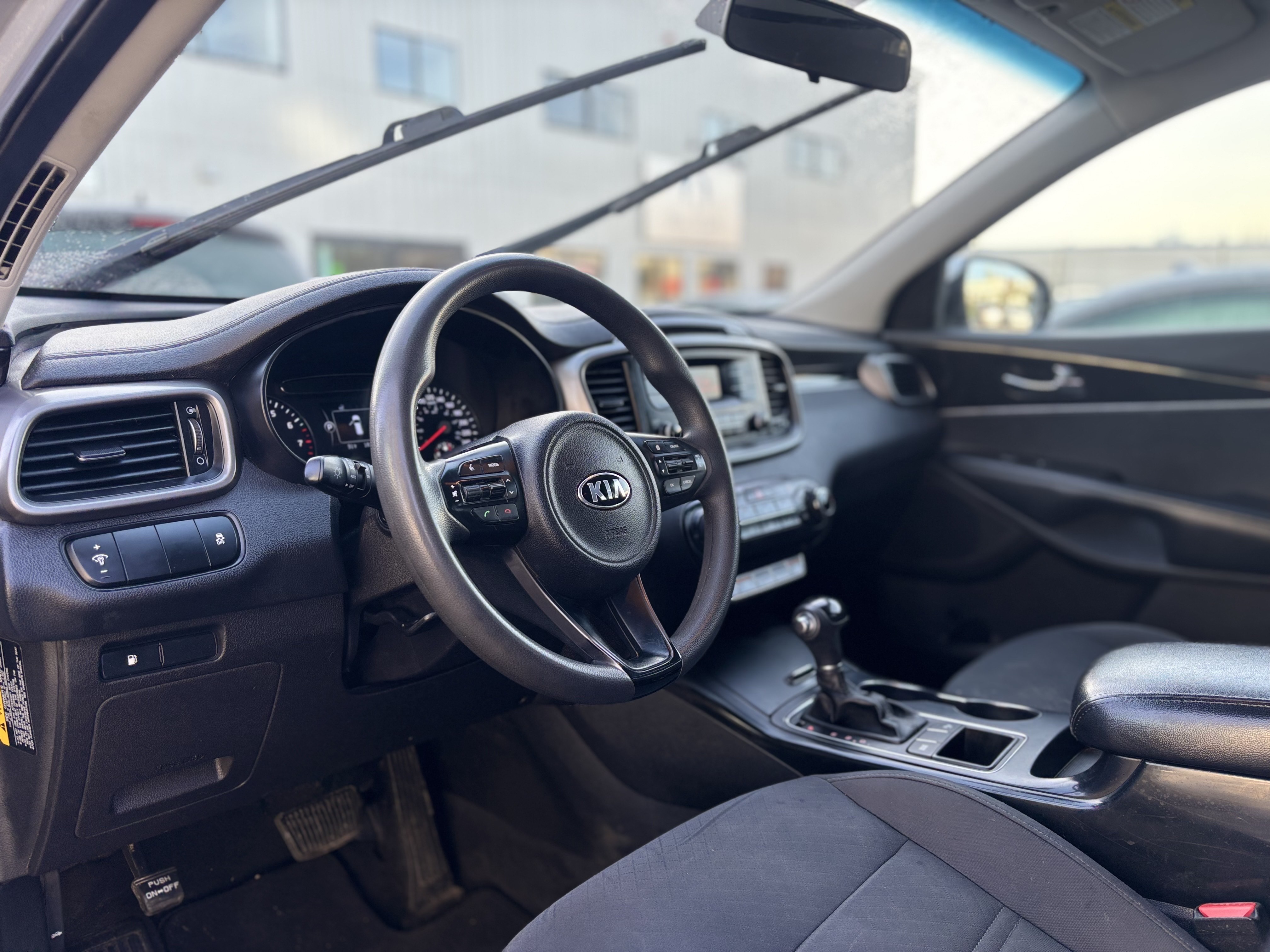 /canwestautoinc/2016-Kia-Sorento-3719629819692565.jpg