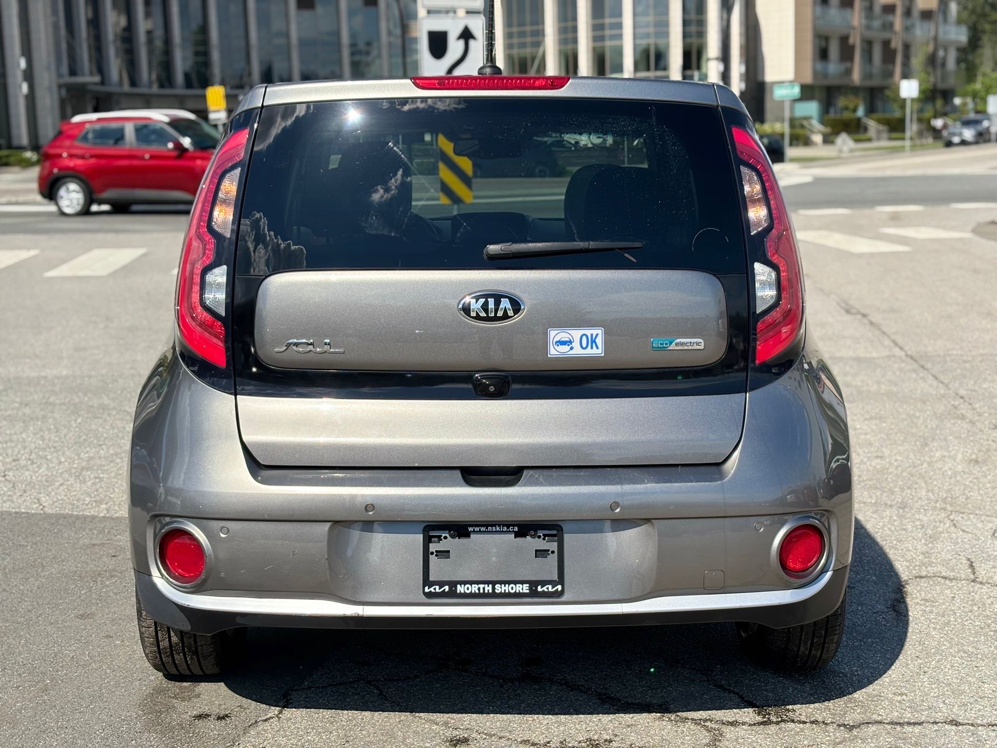 /canwestautoinc/2016-Kia-SoulEV-2551814120292082.jpg