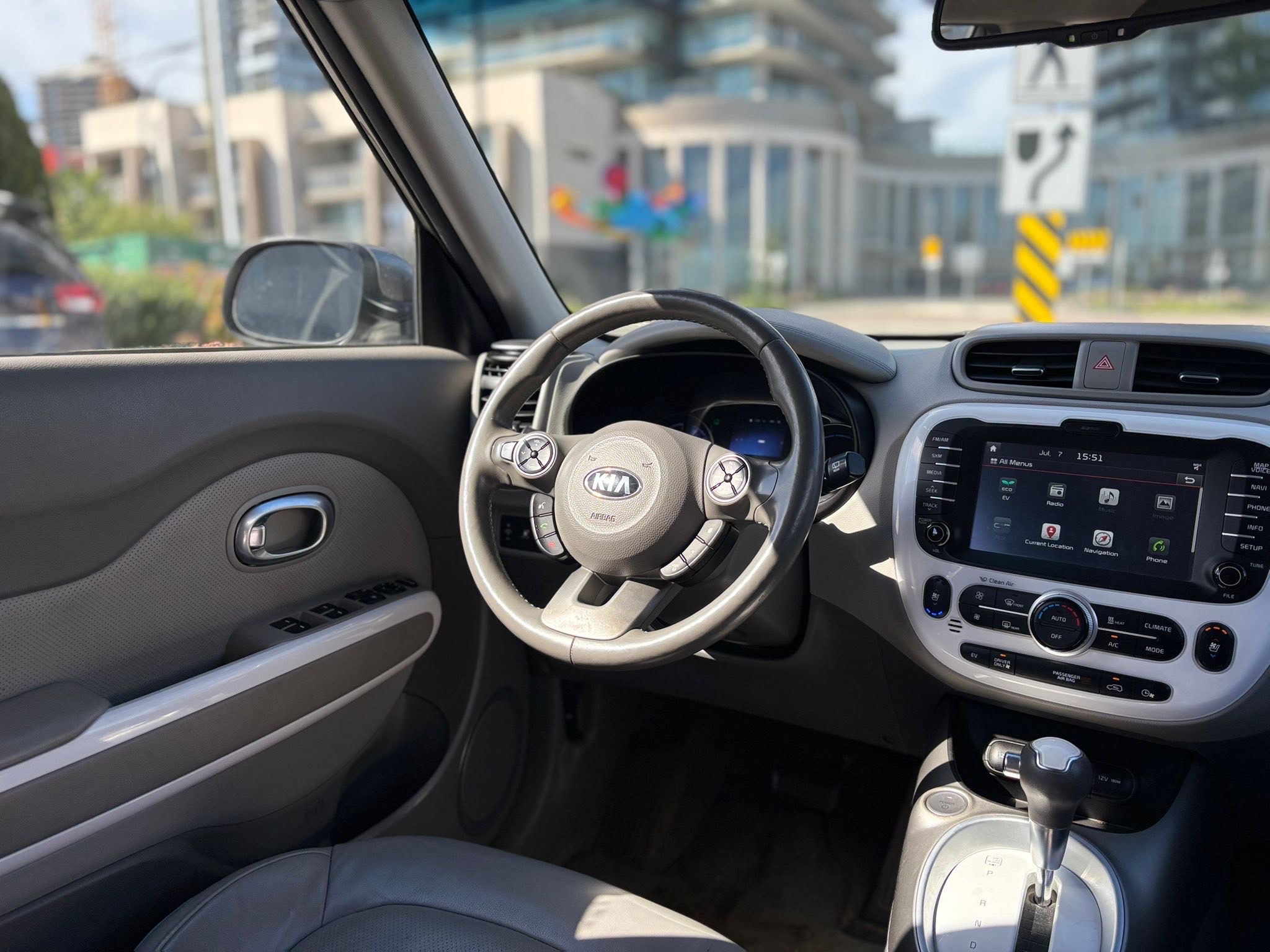 /canwestautoinc/2016-Kia-SoulEV-30306676926156517.jpg