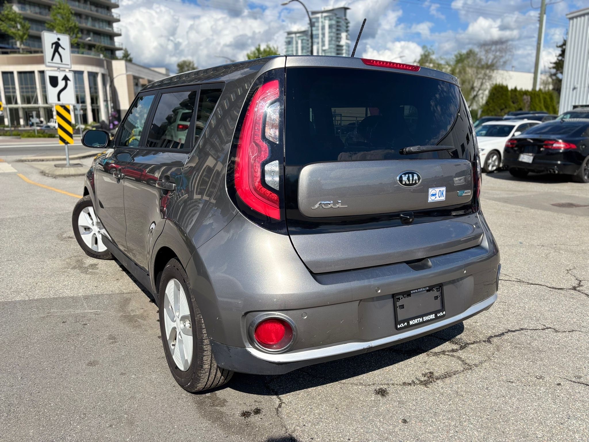 /canwestautoinc/2016-Kia-SoulEV-4721638891090243.jpg