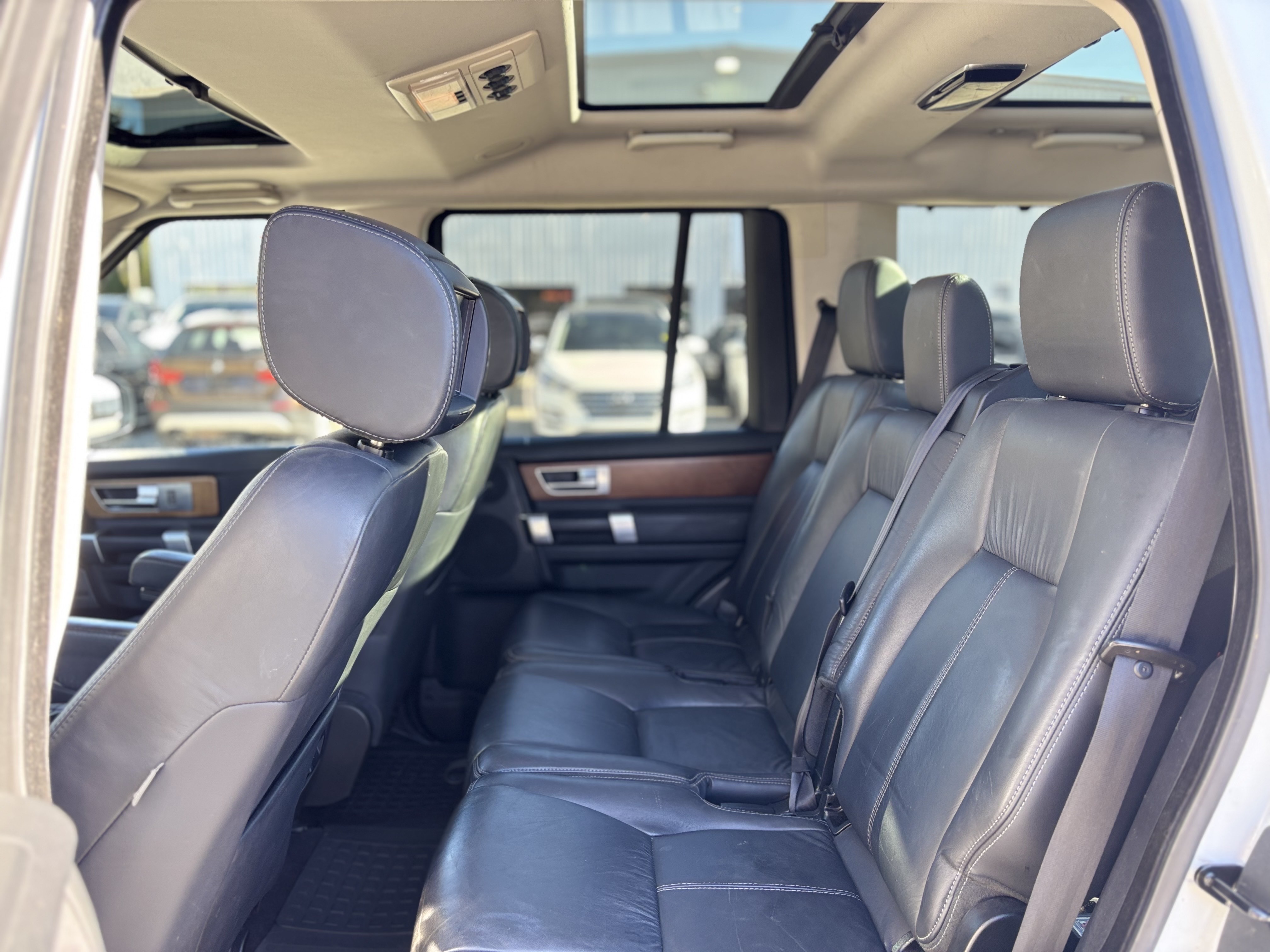 /canwestautoinc/2016-LandRover-LR4-5531723571677476.jpg