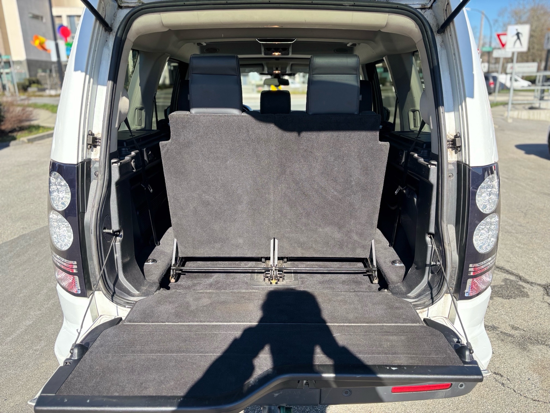 /canwestautoinc/2016-LandRover-LR4-6362361647399131.jpg