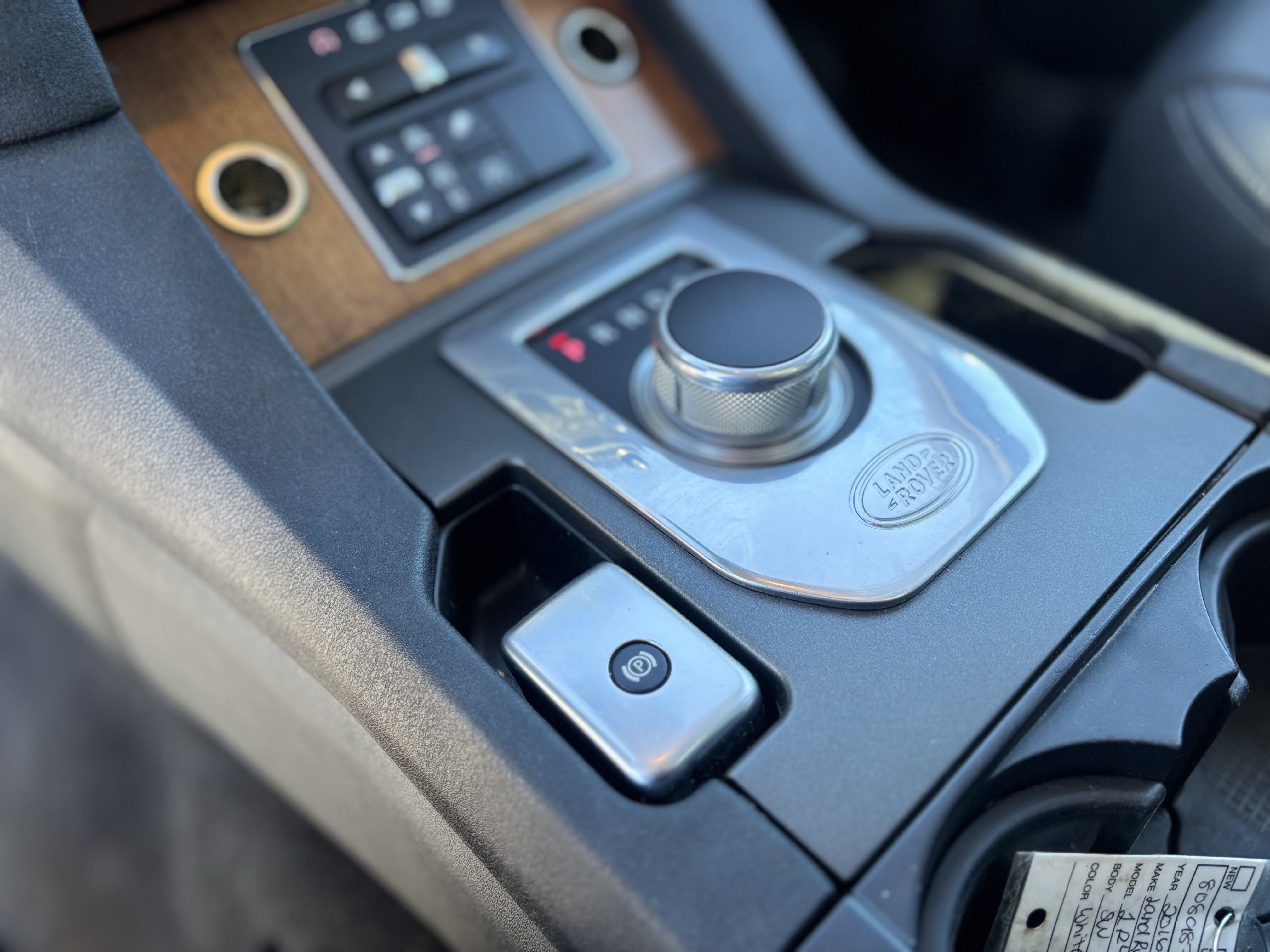 /canwestautoinc/2016-LandRover-LR4-7038099003043565.jpg