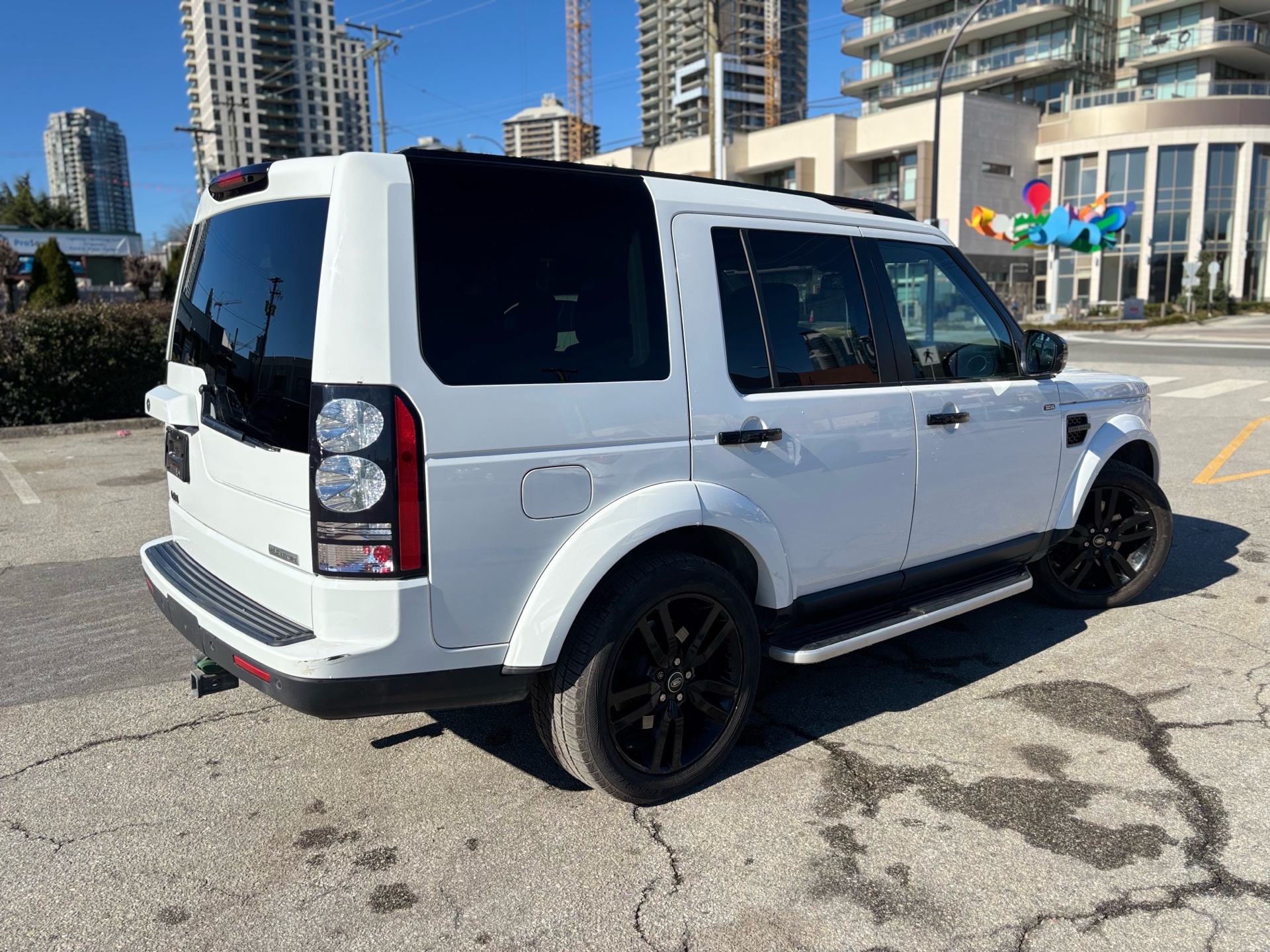 /canwestautoinc/2016-LandRover-LR4-891584209665172.jpg