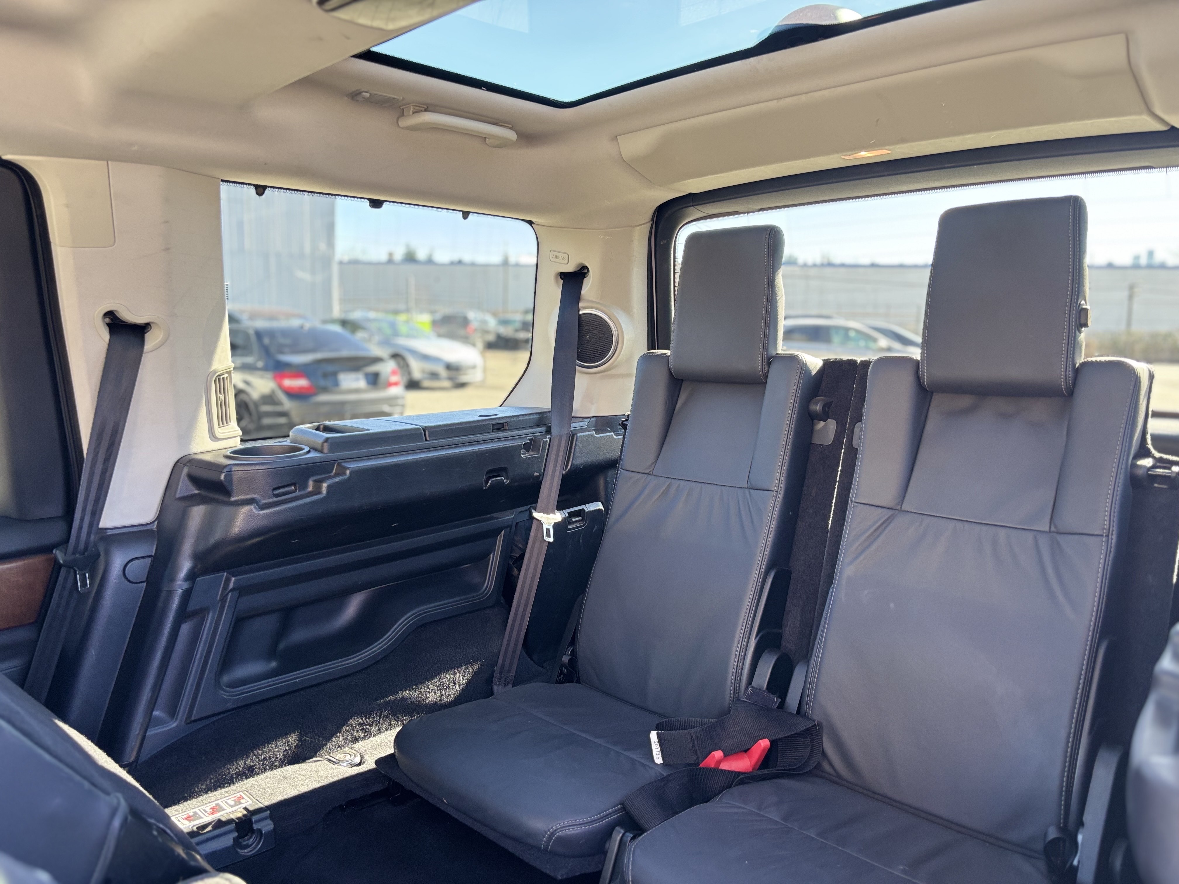 /canwestautoinc/2016-LandRover-LR4-9536904050060842.jpg