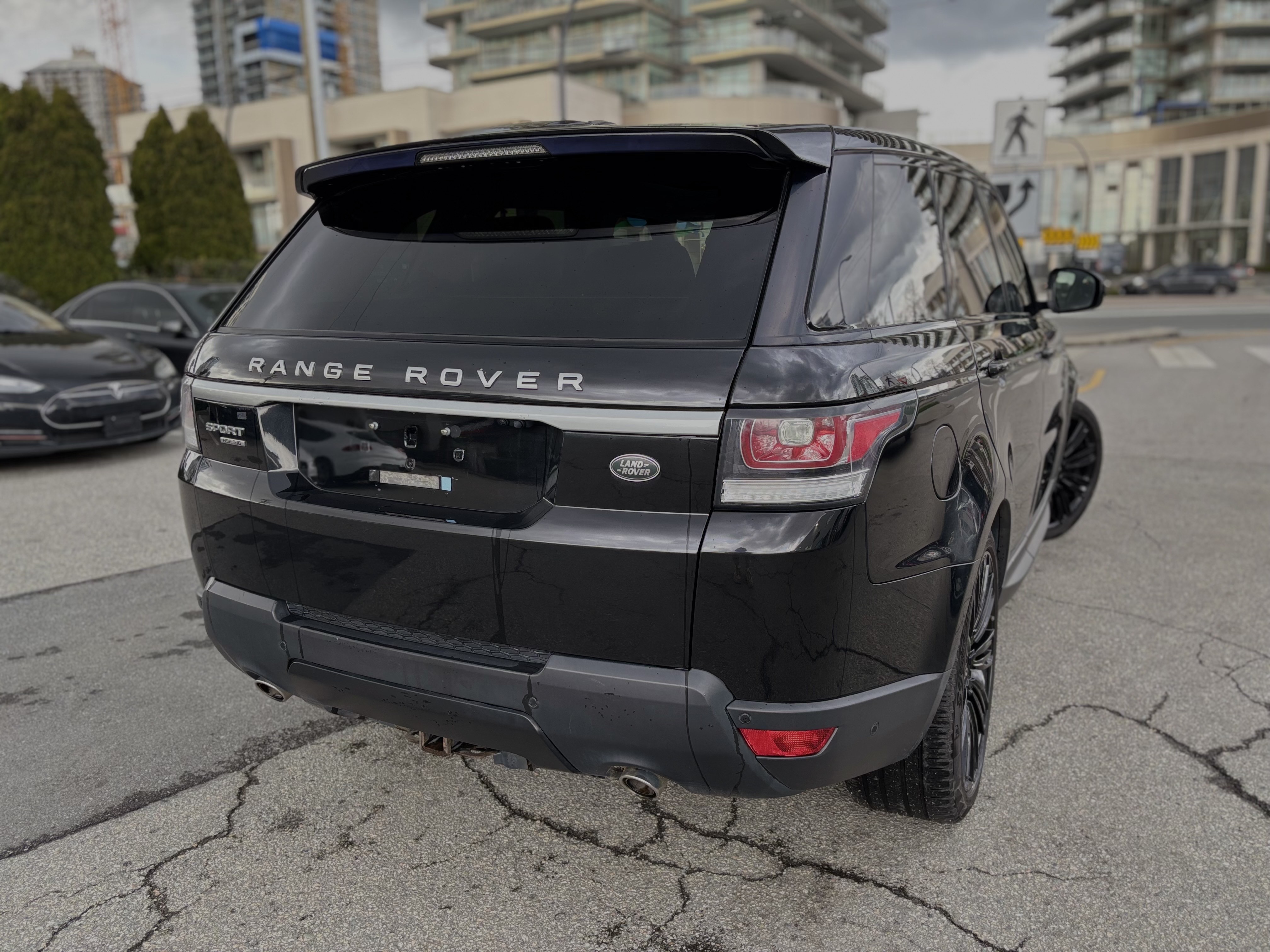 /canwestautoinc/2016-LandRover-RangeRover-20940302064168703.jpg