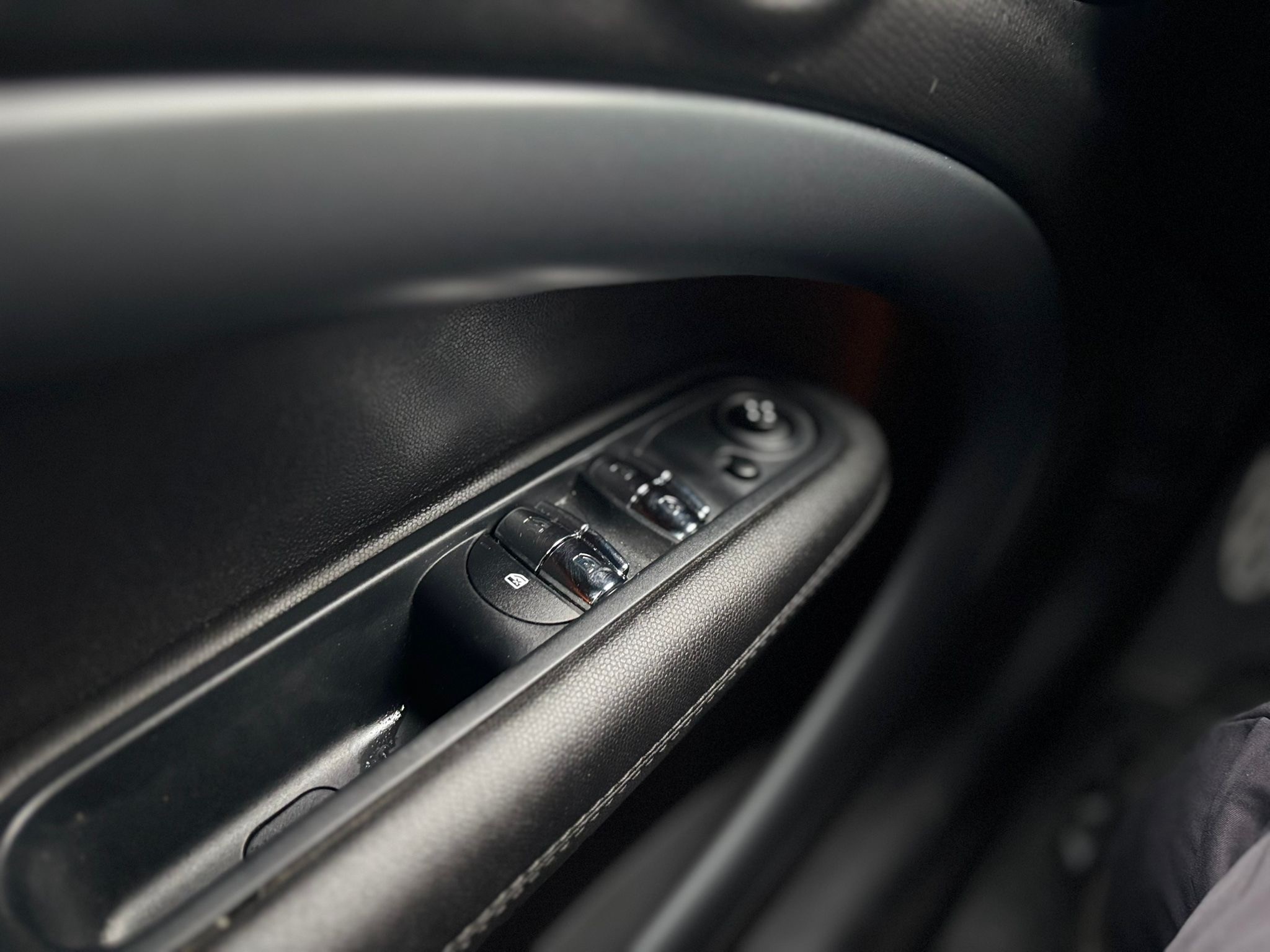 /canwestautoinc/2016-MINI-CooperCountryman-49338533048123967.jpg