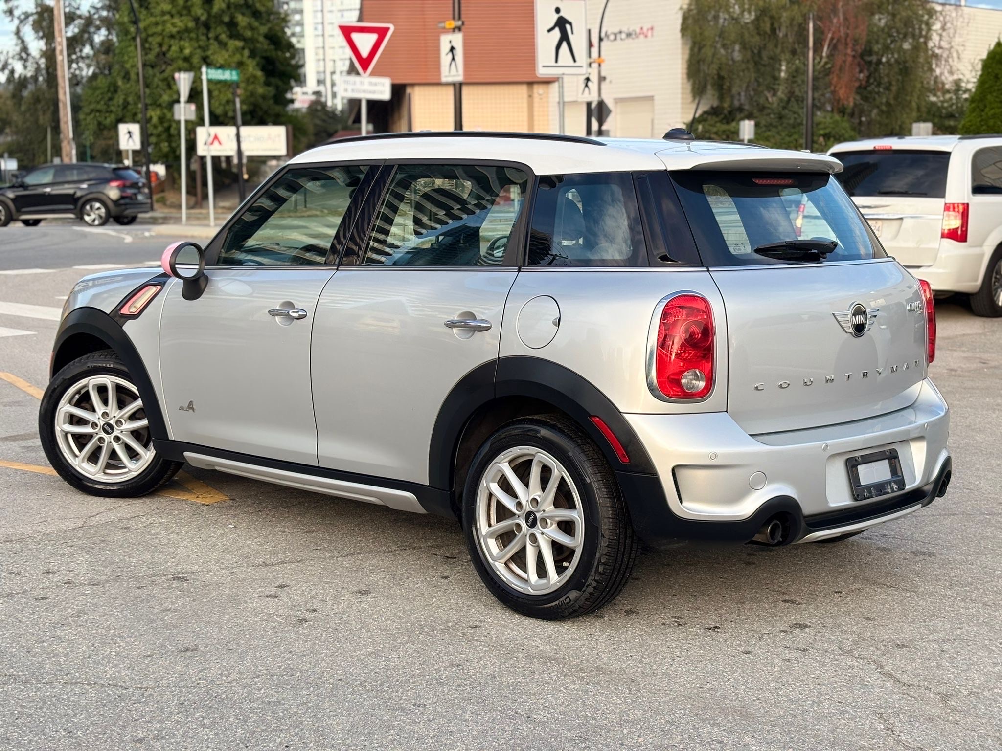 /canwestautoinc/2016-MINI-CooperCountryman-8152895477772104.jpg