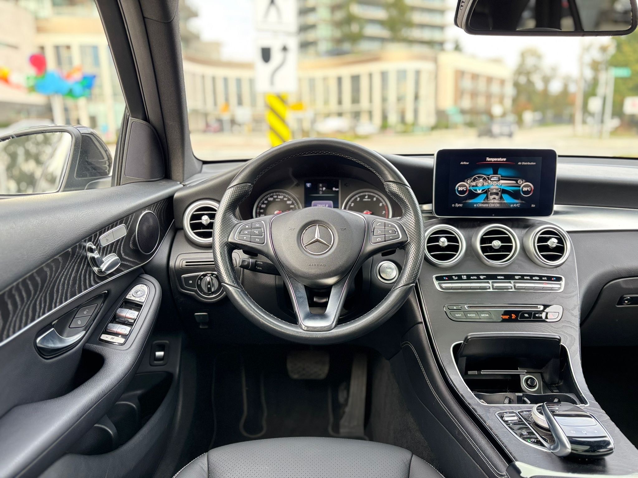/canwestautoinc/2016-Mercedes-Benz-GLC-class-8429551693009423.jpg