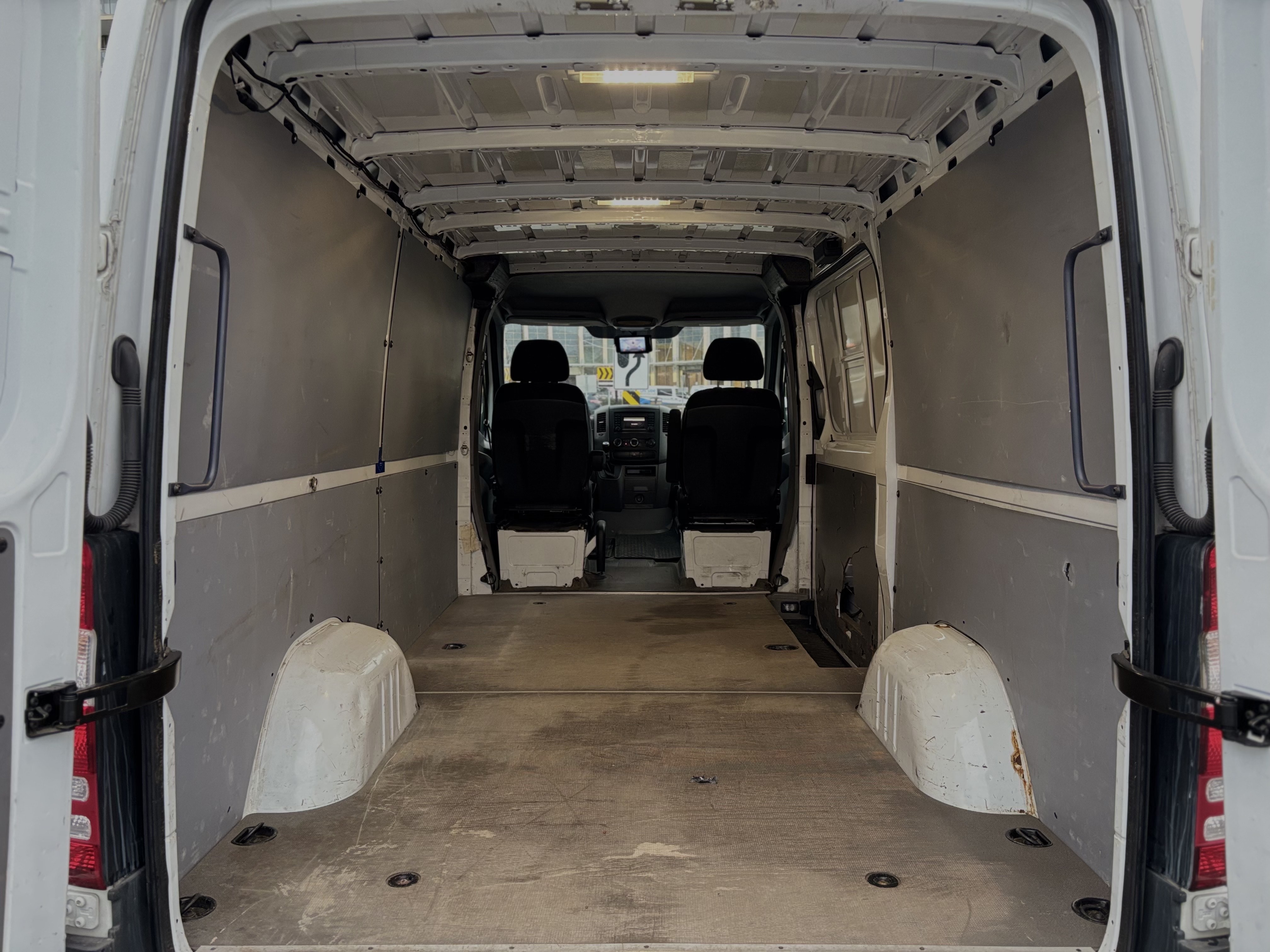 /canwestautoinc/2016-Mercedes-Benz-SprinterCargo-3265233452364007.jpg