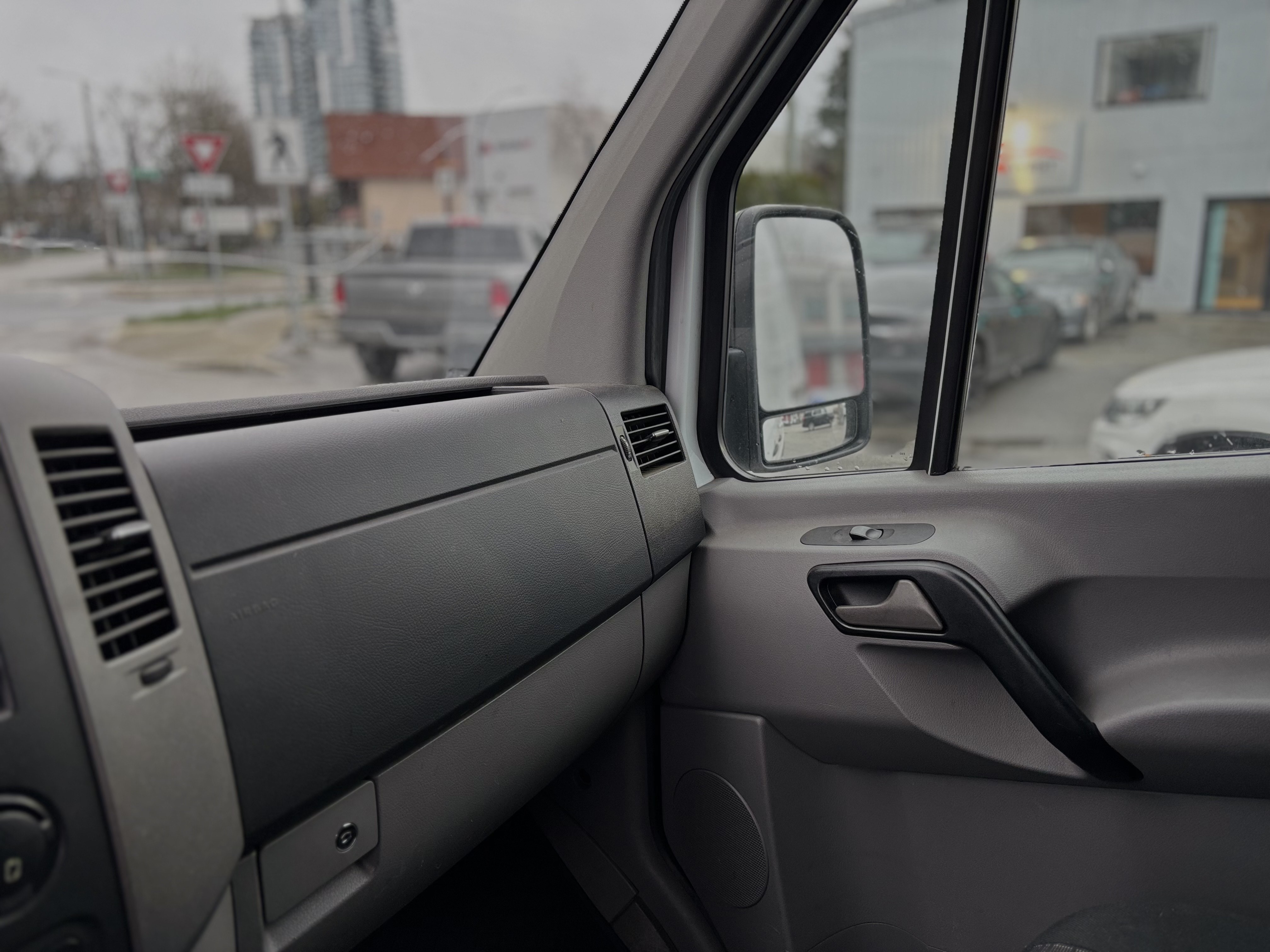 /canwestautoinc/2016-Mercedes-Benz-SprinterCargo-6961566247879234.jpg