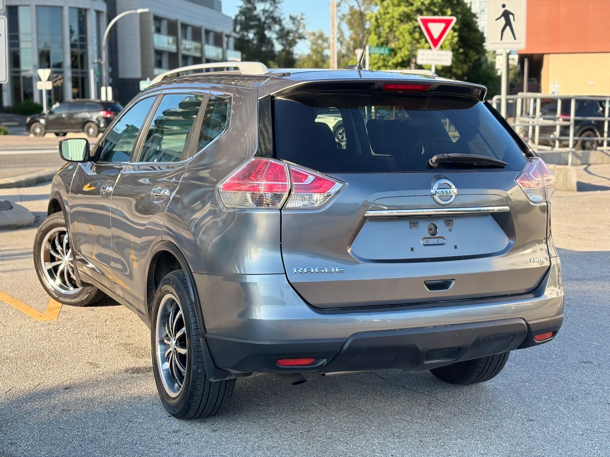 /canwestautoinc/2016-Nissan-Rogue-4161668821806159.jpg