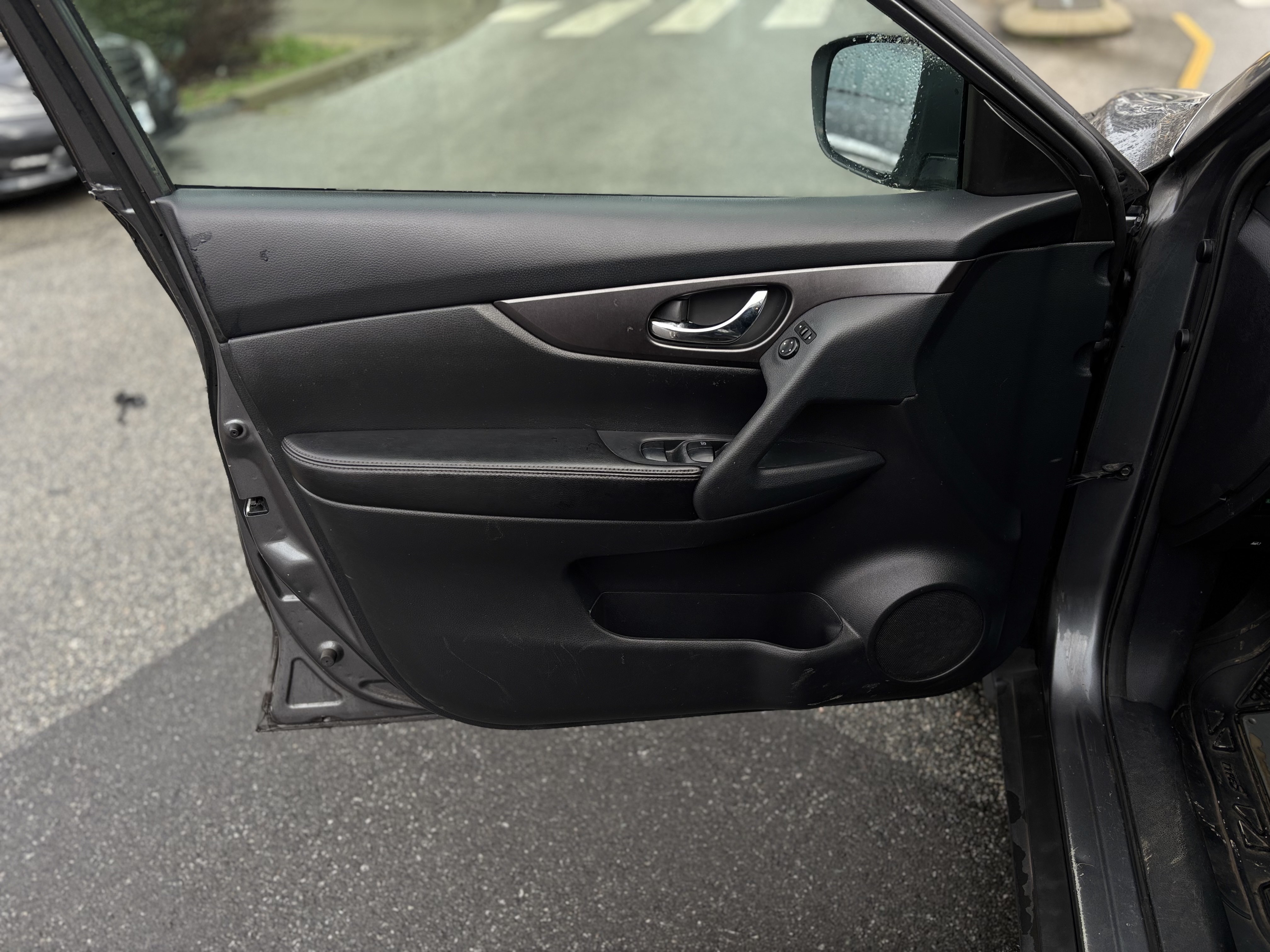 /canwestautoinc/2016-Nissan-Rogue-4183182233105045.jpg